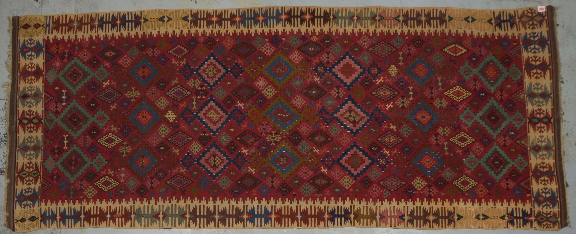 Antiker Kelim (Türkei, um 1920), 2-bahnig/vernäht, Pflanzenfarben, in insgesamt gutem Zustand