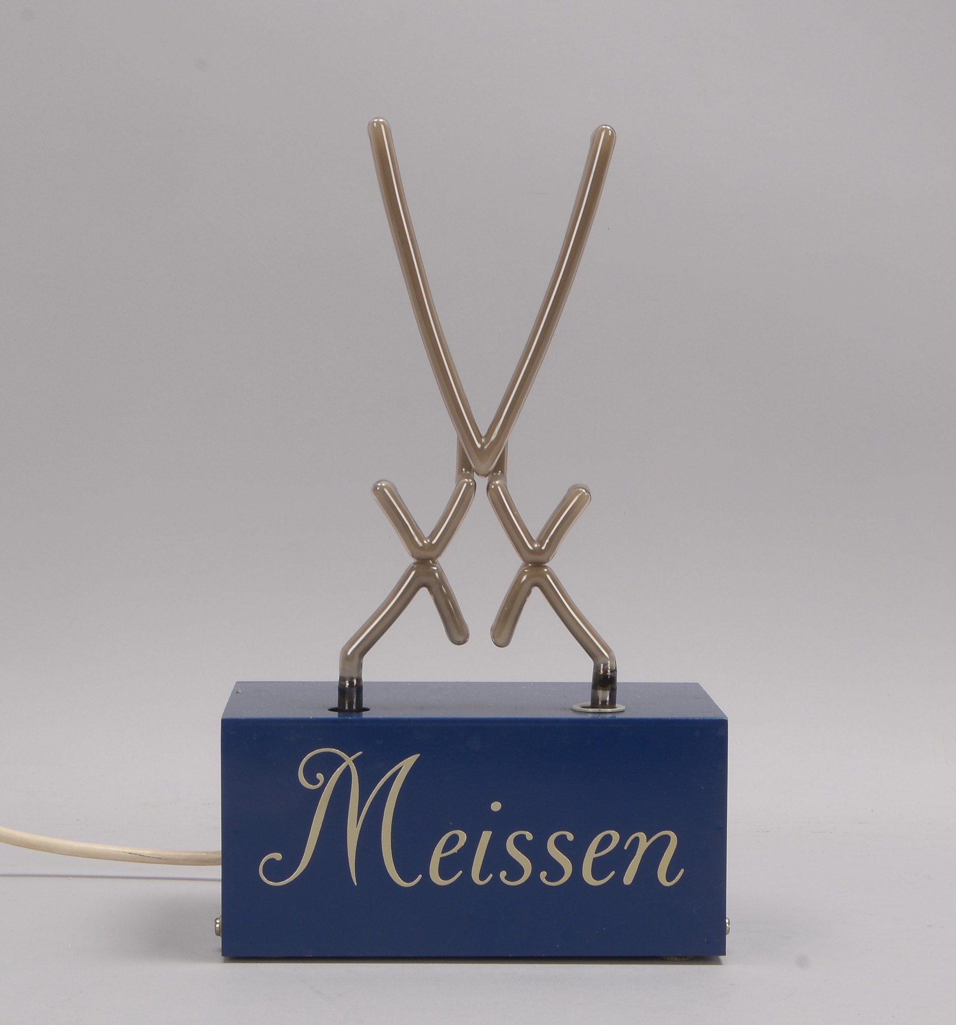 Original Meissen, Schaufenster-Werbeobjekt (aus ehemaligem Meissen-Fachgeschäft), elektrisch