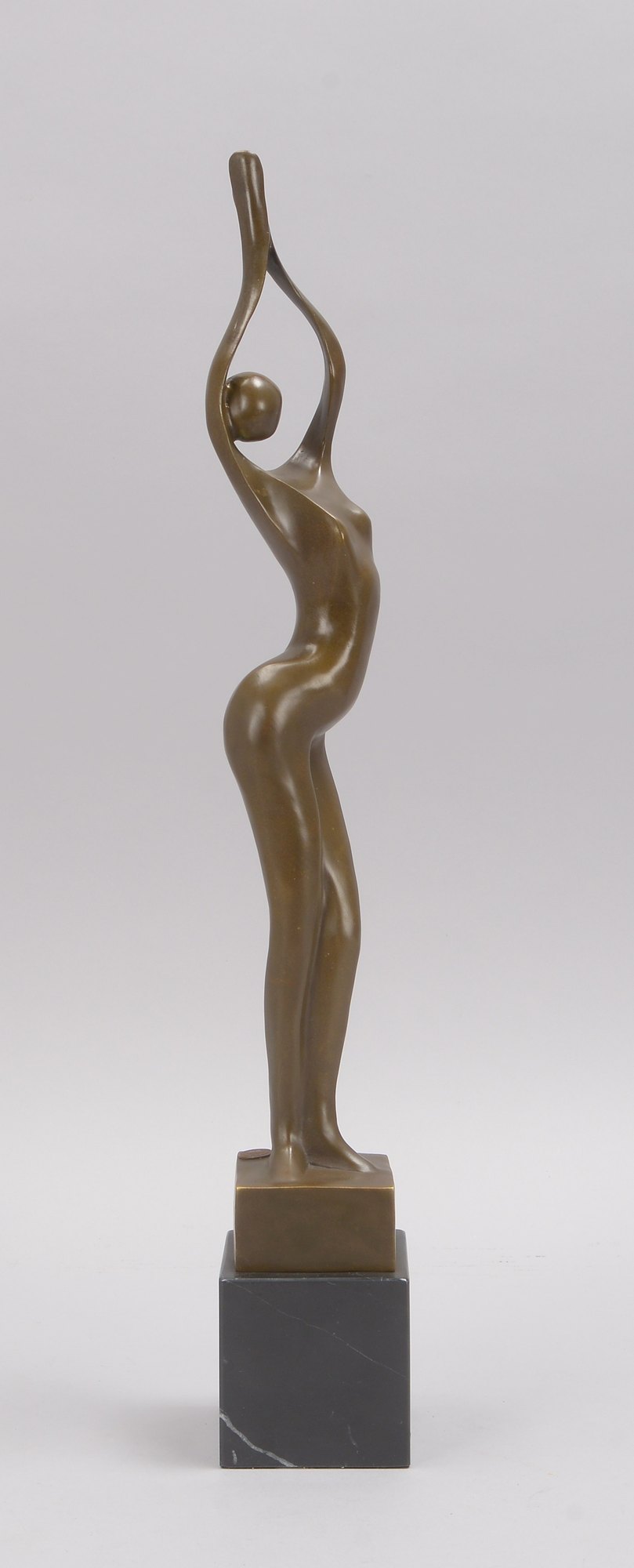 Bronzeskulptur (nach Milo), 'Ausdruckstänzerin', signiert, Figur mit Gießerpfennig, auf Marmorsockel
