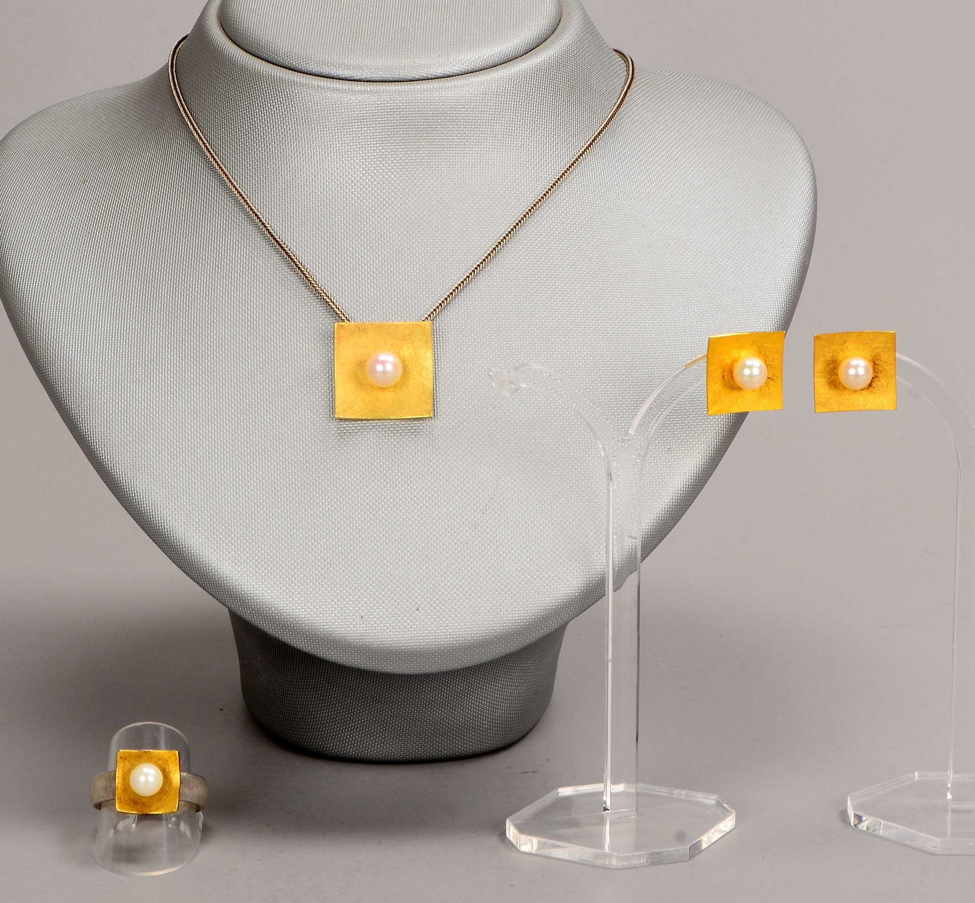 Designer-Schmuckset (Goldschmiedeanfertigung) 750 GG und Silber, mit Perlenbesatz, 3 Teile