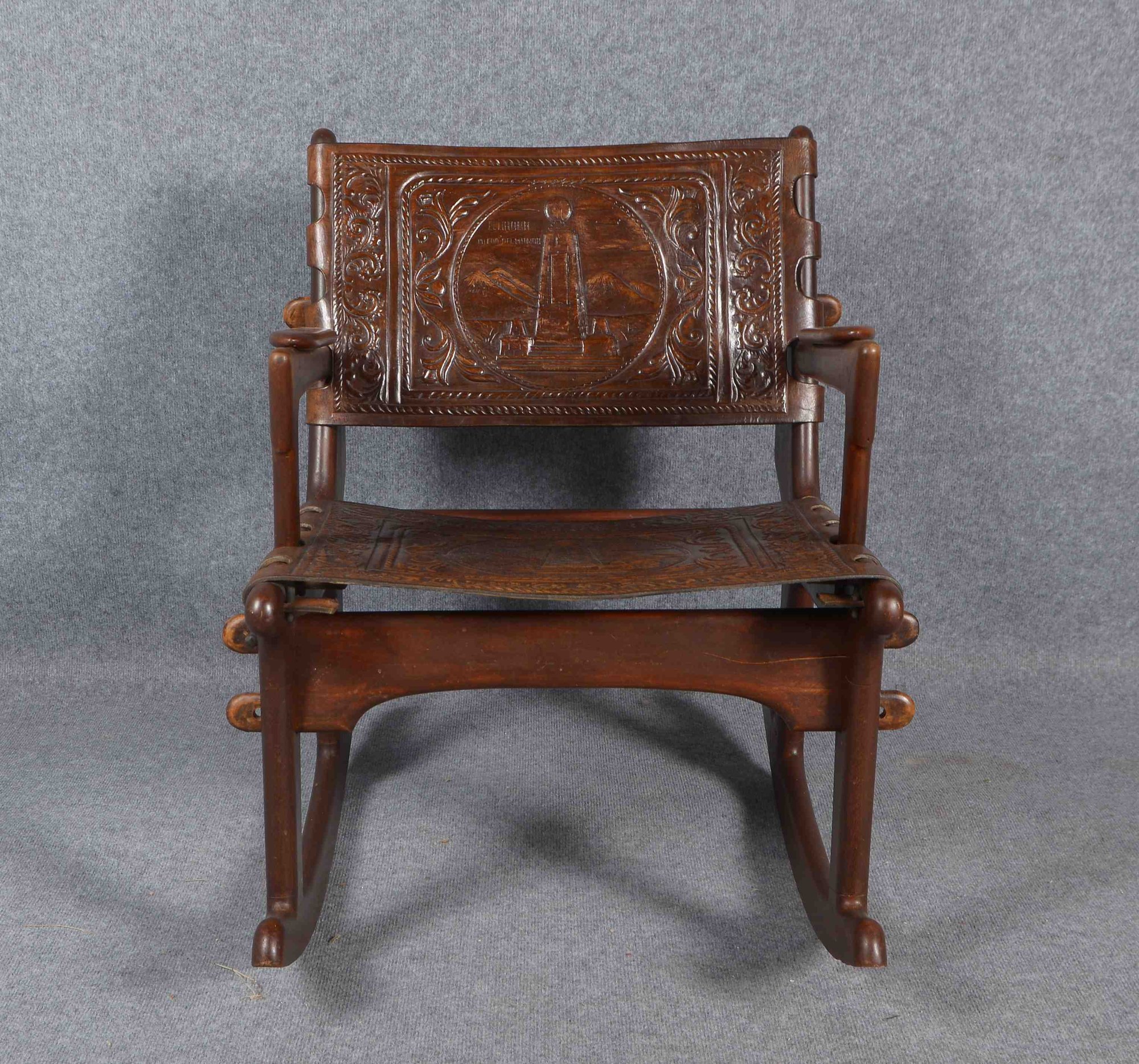 Muebles de Estilo/Ecuador (1970er Jahre), Schaukelstuhl/'Rocking Chair' - exotische Handanfertigung