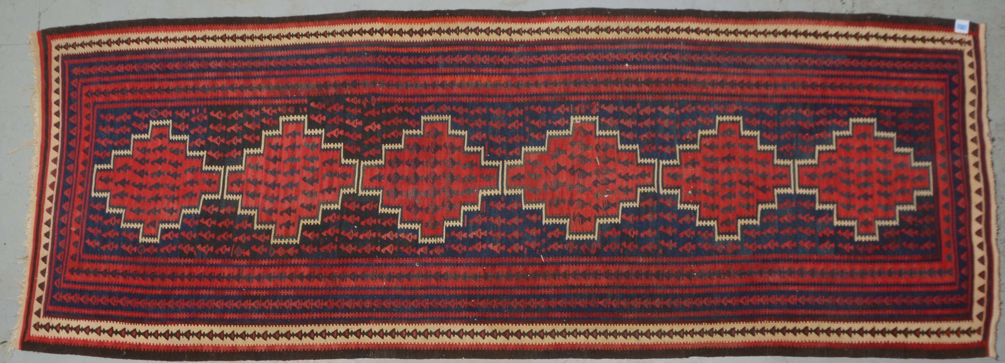 Kelim-Galerie (Kurdistan), in gutem Zustand; Maße 365 x 130 cm