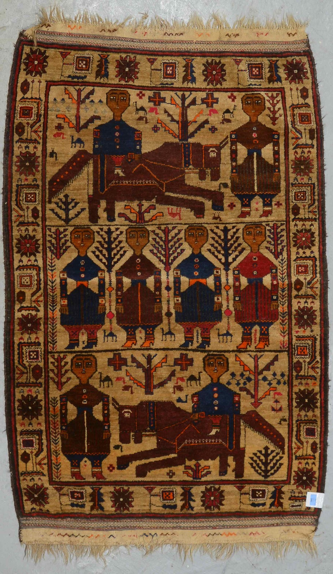 Bilderteppich - wohl Belutsch, mittelfeine Knüpfung, kamelbrauner Fond