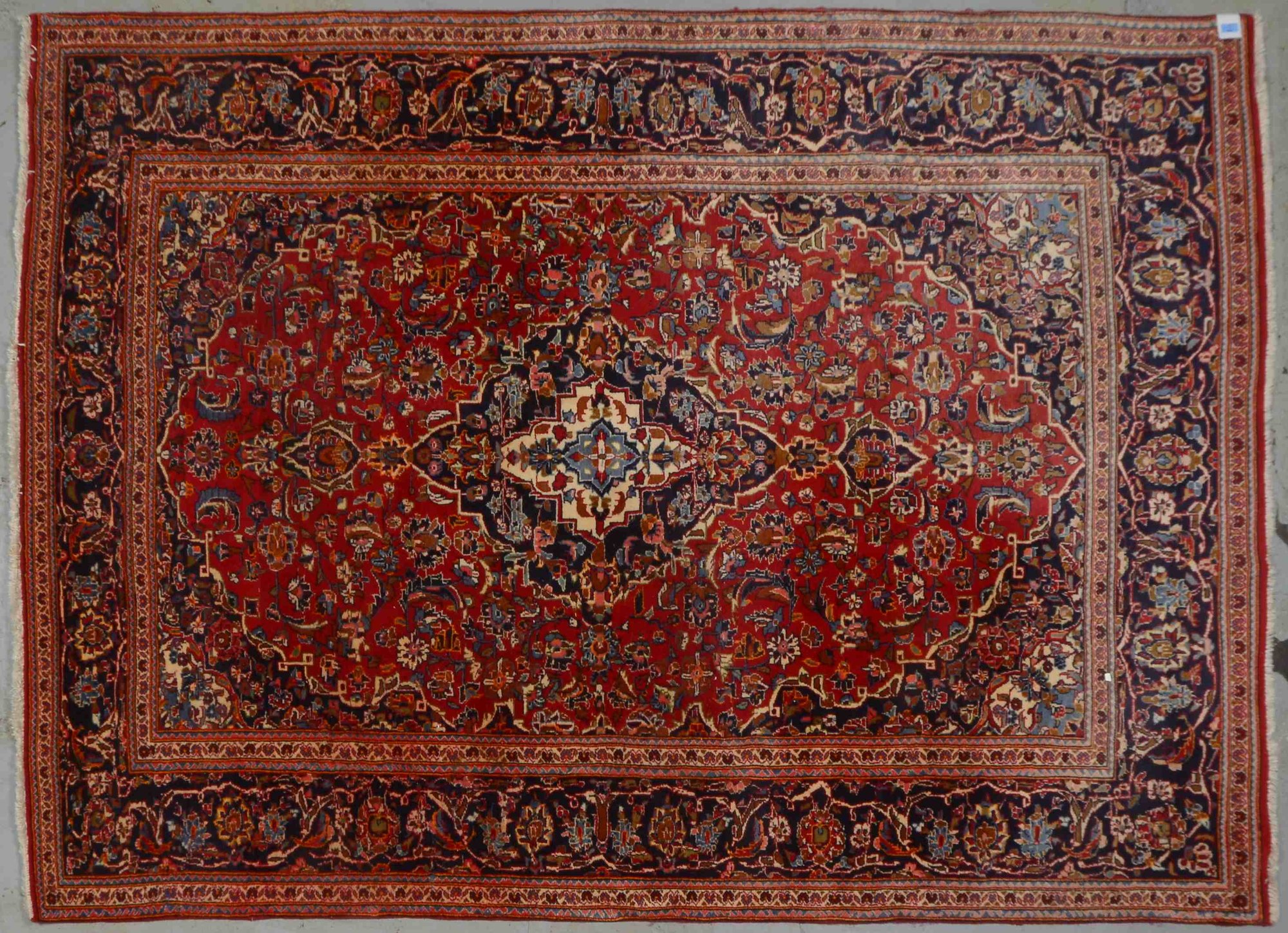 Keshan, feste Knüpfung, hochflorig - in gutem Zustand; Maße 268 x 202 cm