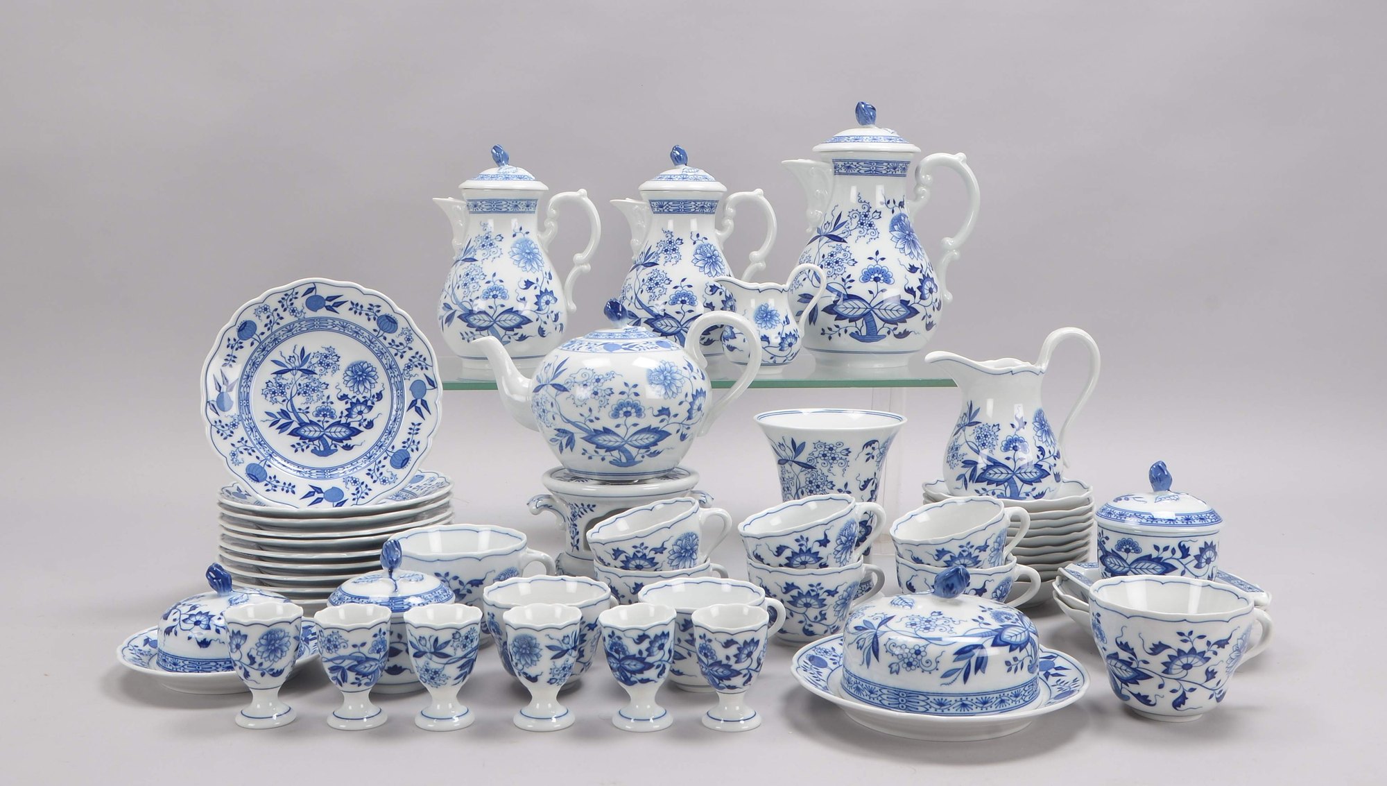 Hutschenreuther, Kaffeeservice, mit Zwiebelmuster, diverse Teile