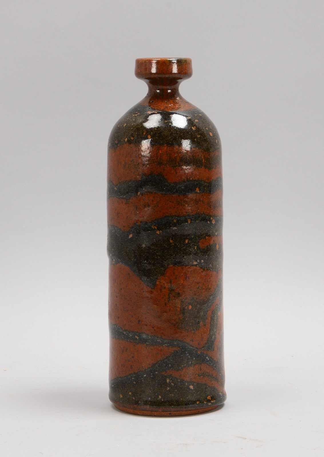 Scheid, Karl, Künstler-Keramikvase, im Boden signiert; Höhe 27 cm, Ø 9 cm