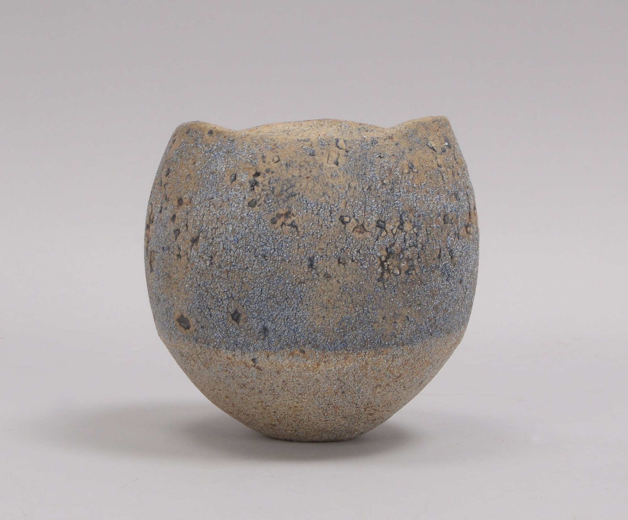 Kallenbach, Susanne (*1957 Türkheim/Bayern), Künstler-Keramikvase, kugelförmiger Korpus