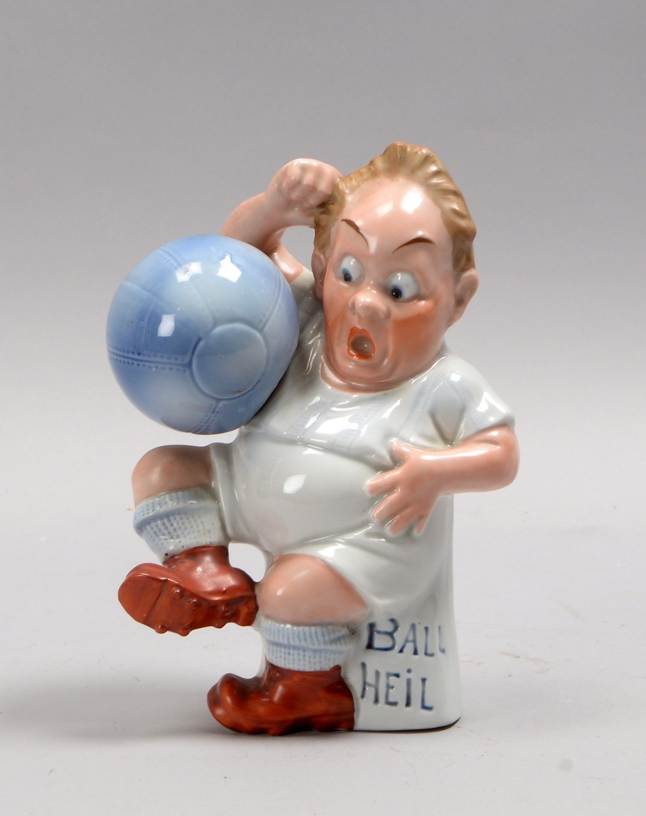 Sammler-Fanobjekt 'Borussia Dortmund', figürl. Porzellanflasche mit Gruß 'Ball Heil'
