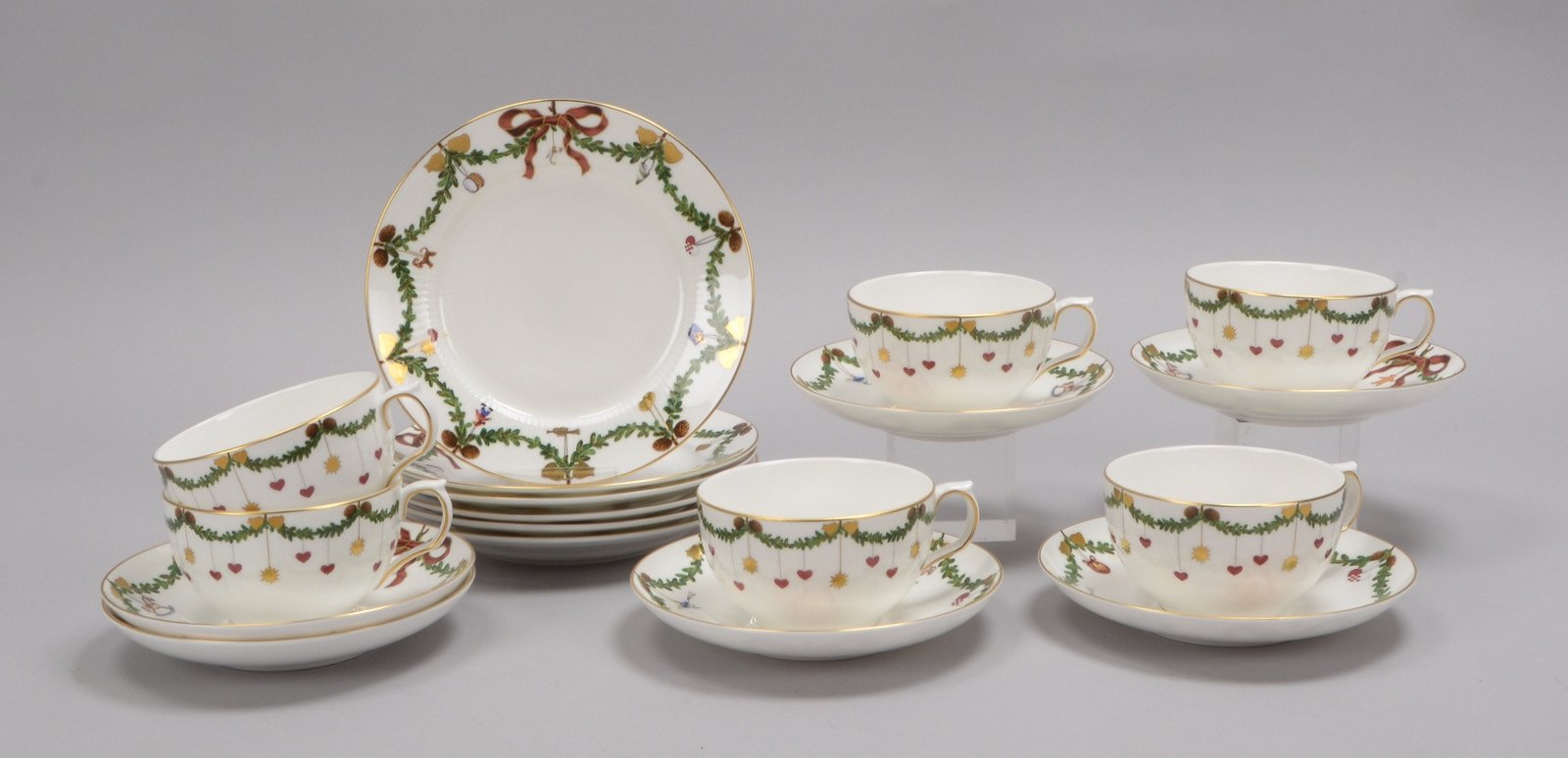 Royal Copenhagen, Kaffee-/Teeservice, 'Star fluted Christmas', Reliefdekor 'Gebr. Stab'