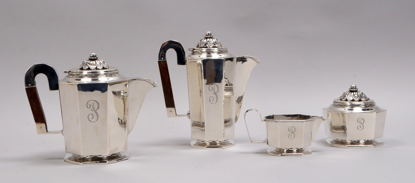 Kaffeekern/Teekern, 925 Silber, 4-tlg., 8-passig/Art déco-Design, Kannen mit Holzgriff