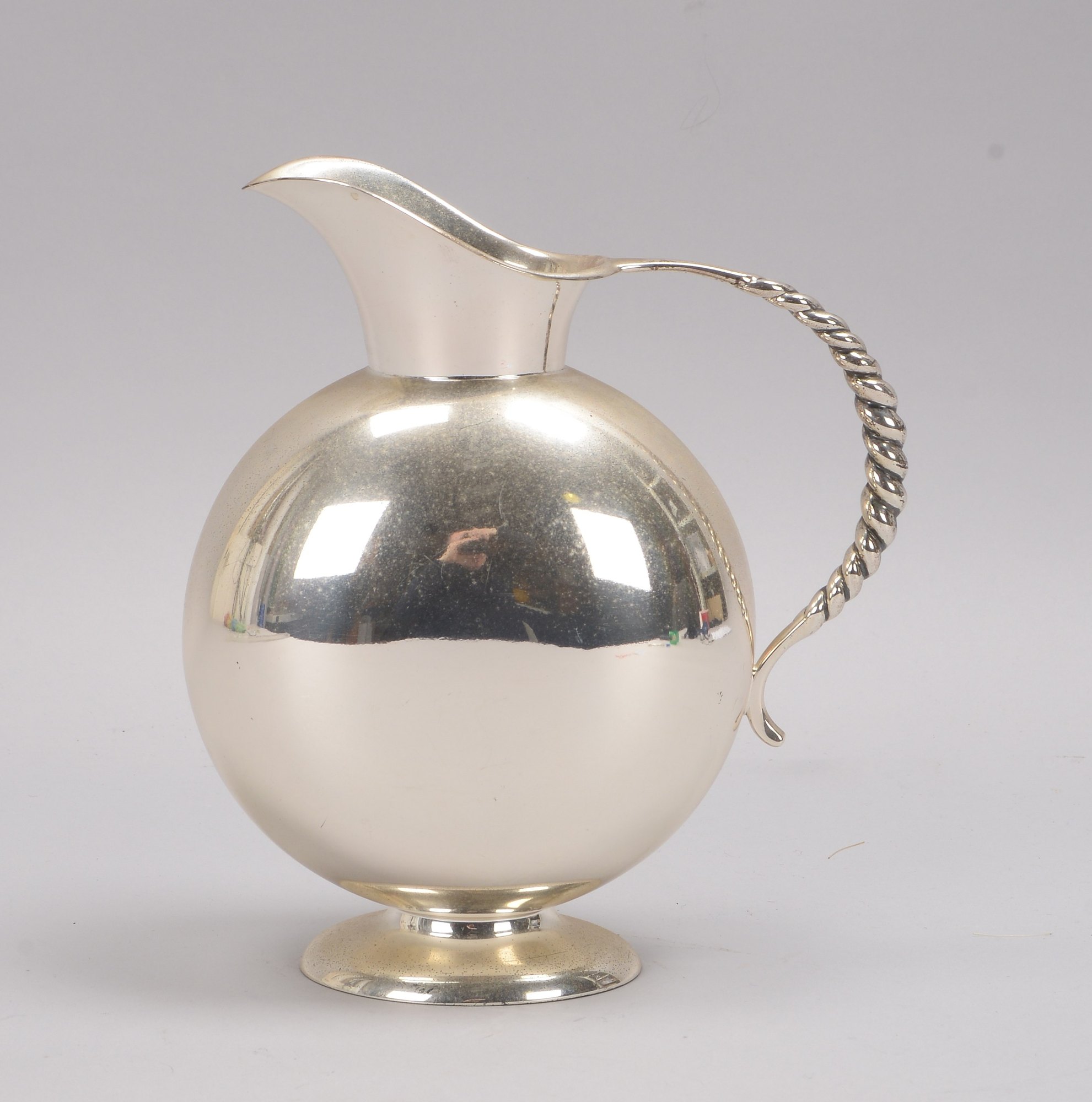 Wilkens, Henkelvase, 835 Silber, flacher Korpus, gedrehter Henkel