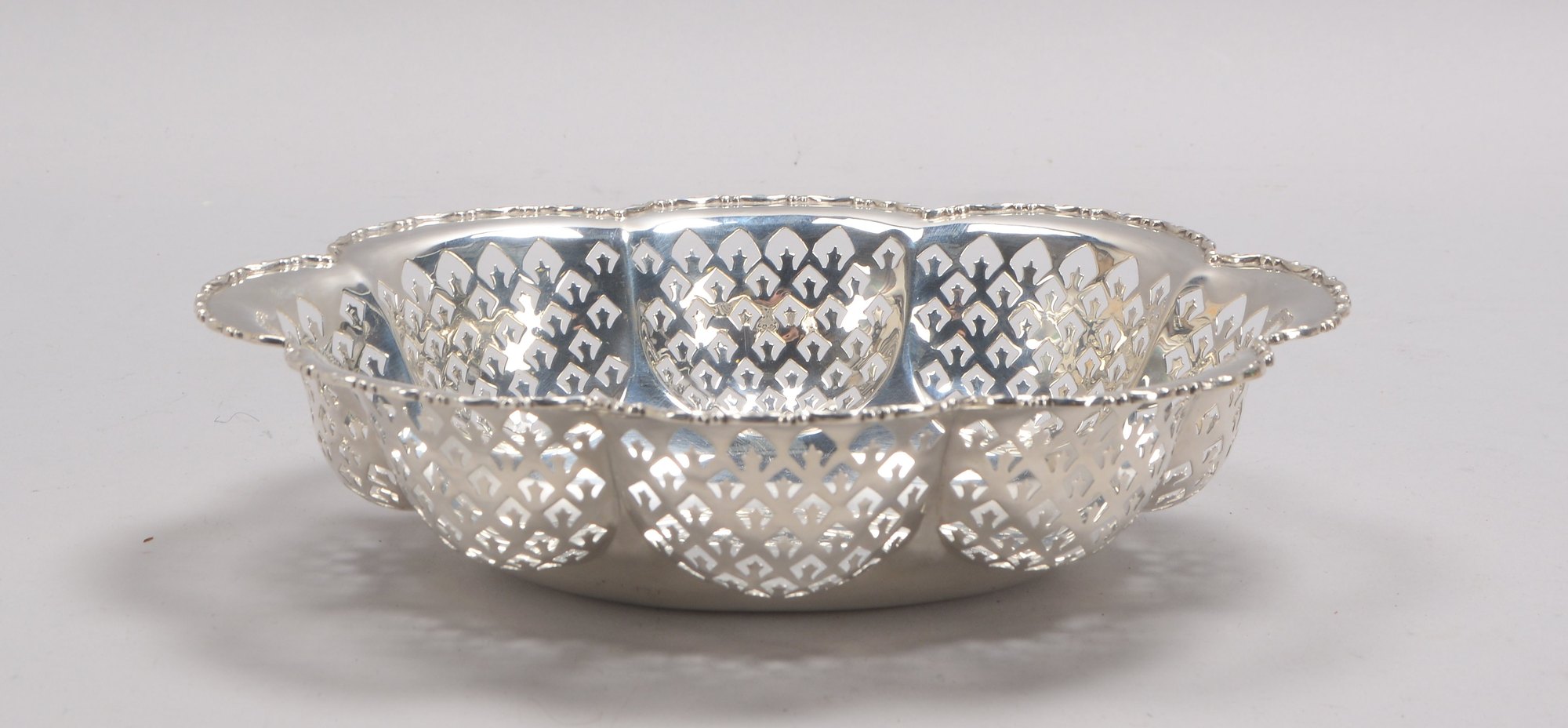 Brotschale, 925 Sterlingsilber, passige Form/oval, mit durchbrochenem Rand