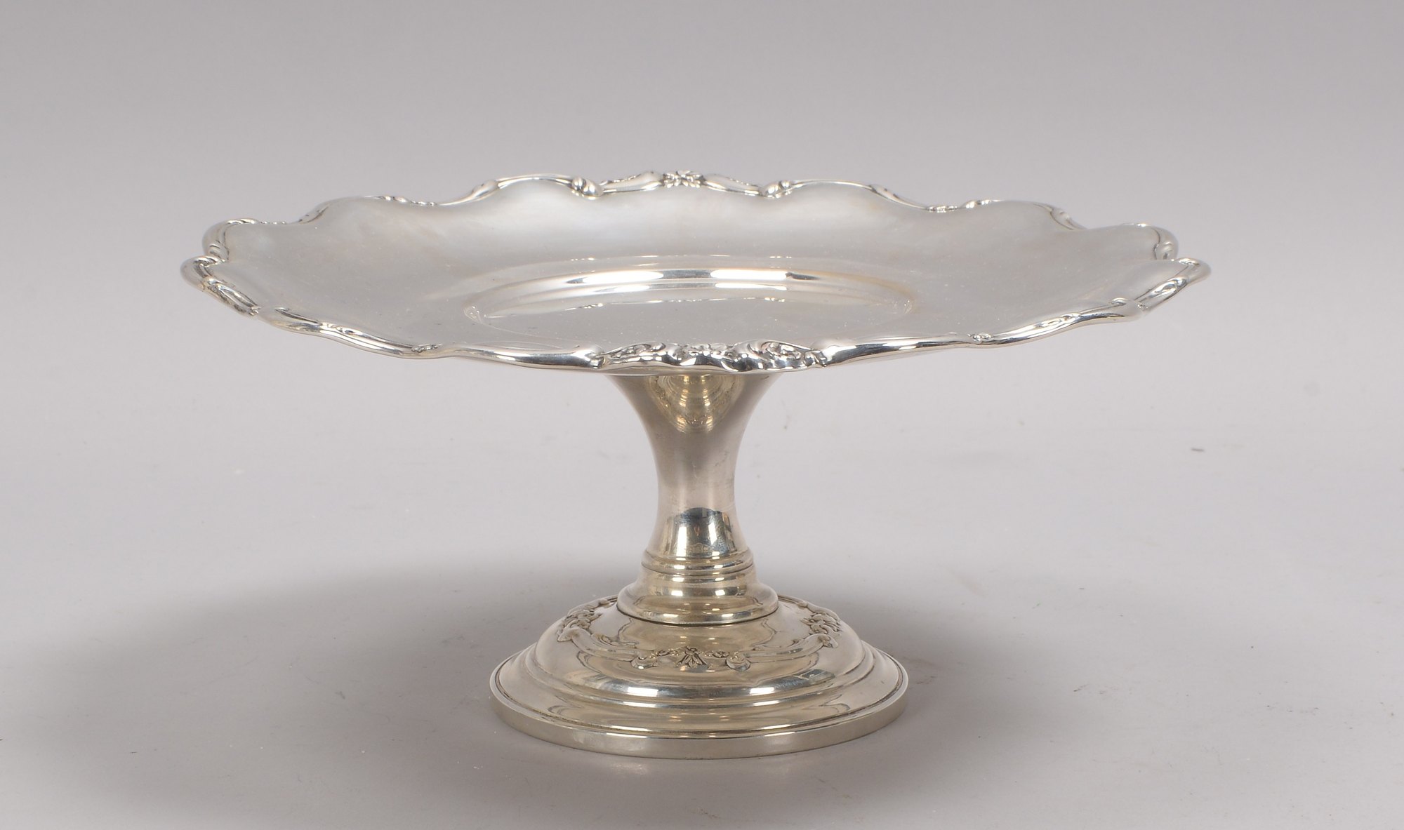 Reed & Barton, Tischaufsatz, 925 Sterlingsilber, Wellenrand/Reliefdekor