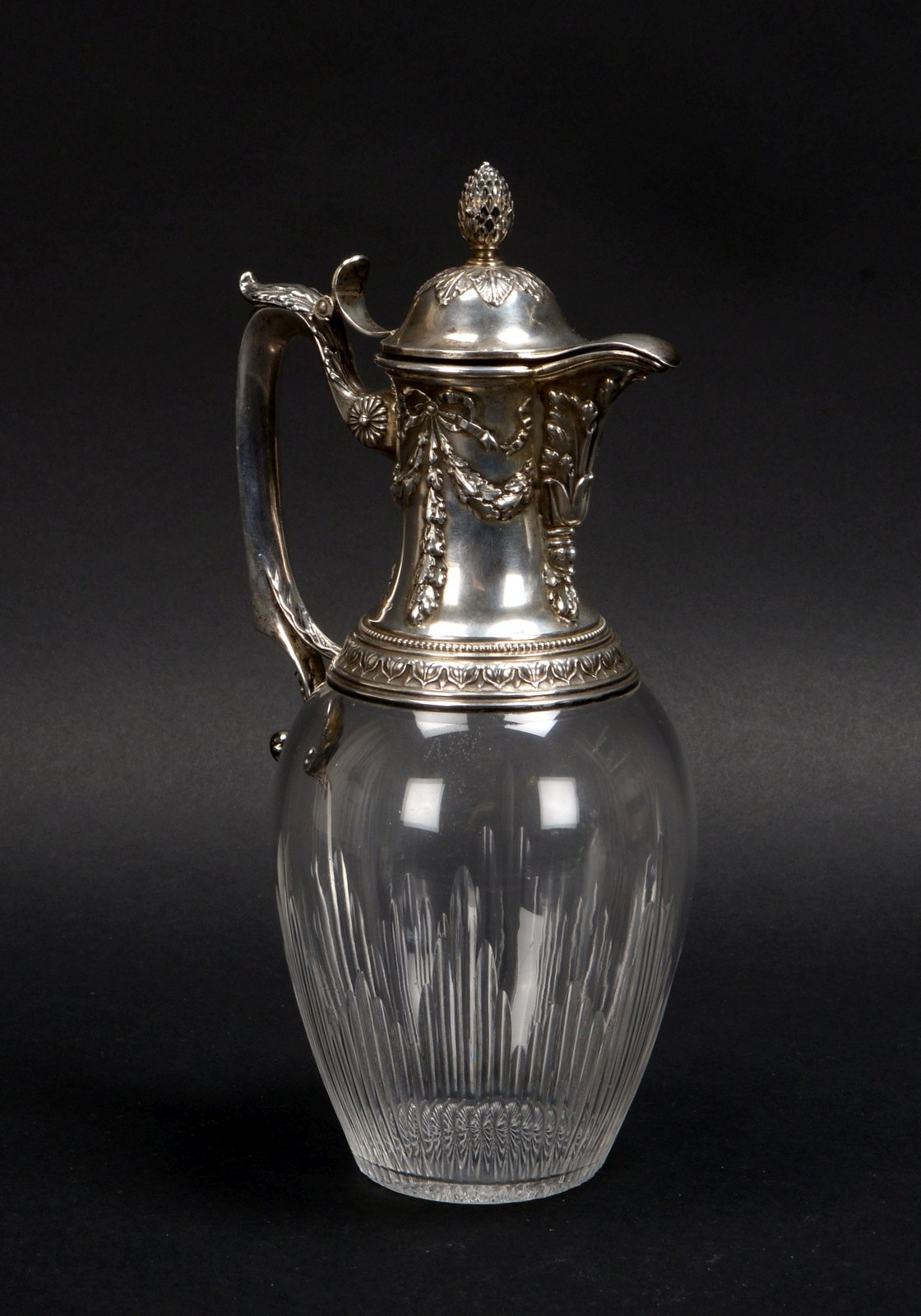 Glaskaraffe, mit 800 Silber-Fassung (gestempelt); Höhe 27 cm