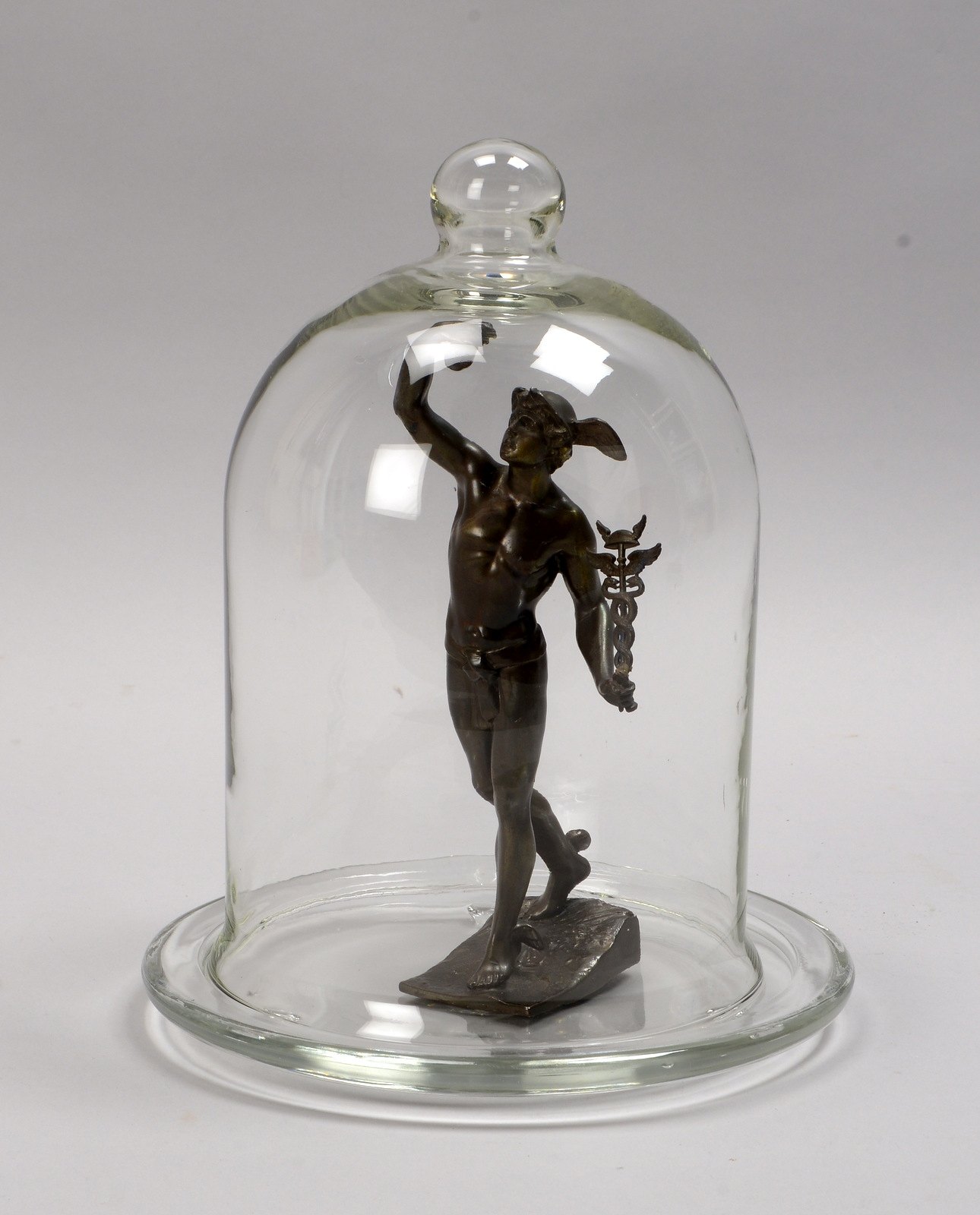 Bronzefigur, 'Hermes', allegorische Figur, unter Glassturz
