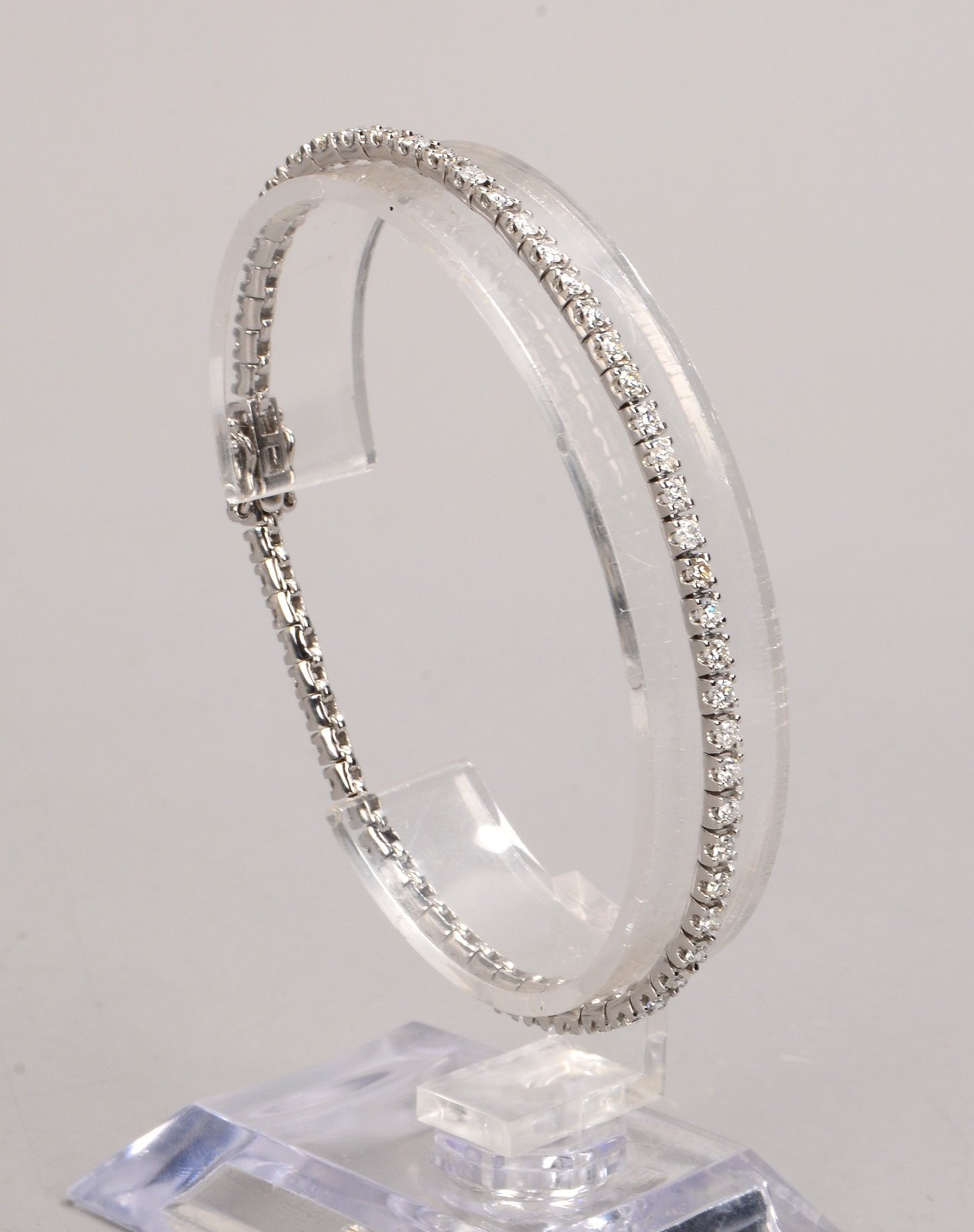 'Tennisarmband', 950 Platin, mit 61x Brillanten/3,35 ct, F/Vsi
