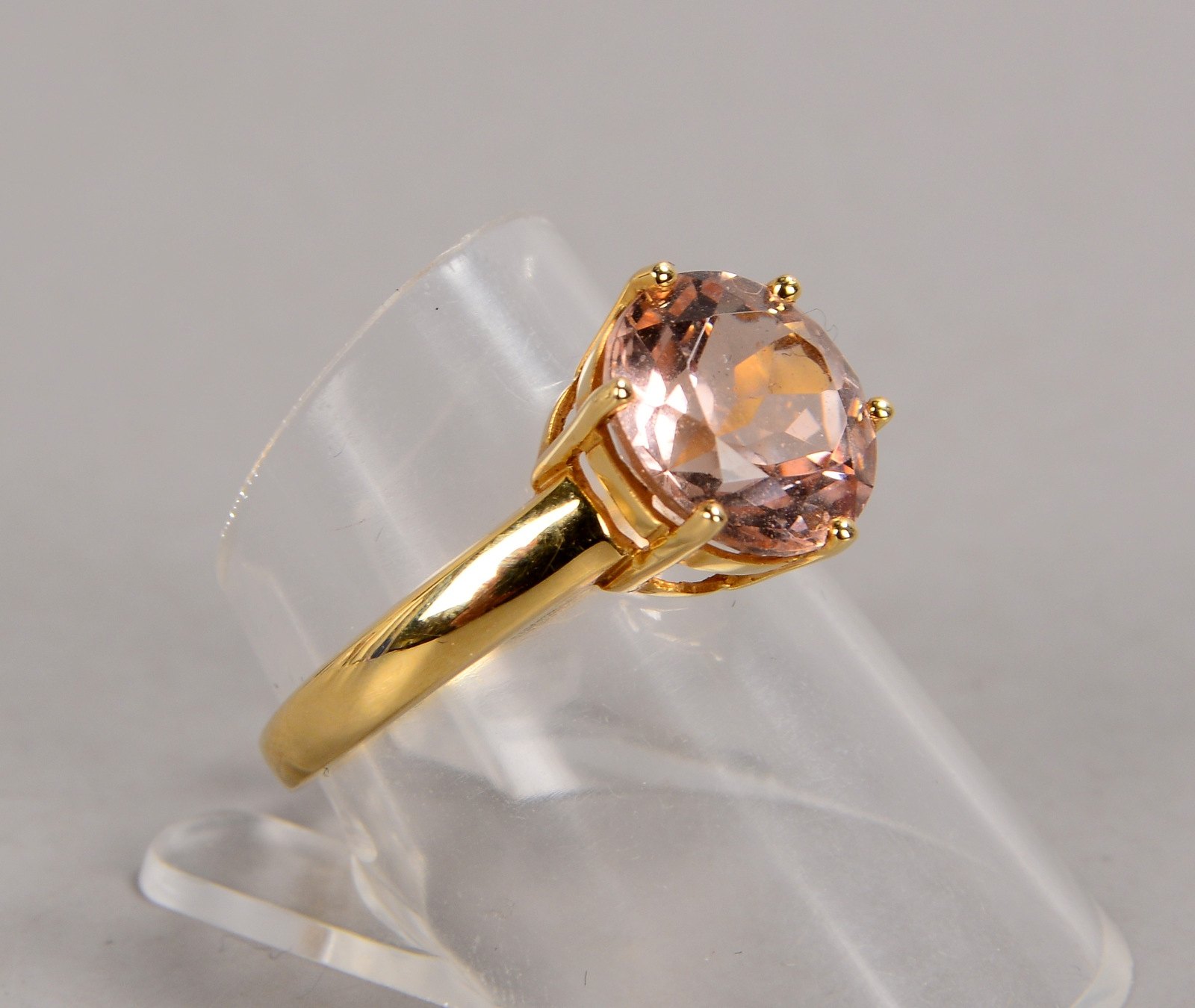 Solitärring, 585 GG, mit Morganit von ca. 3,50 ct, Stein im Rundschliff/fac.