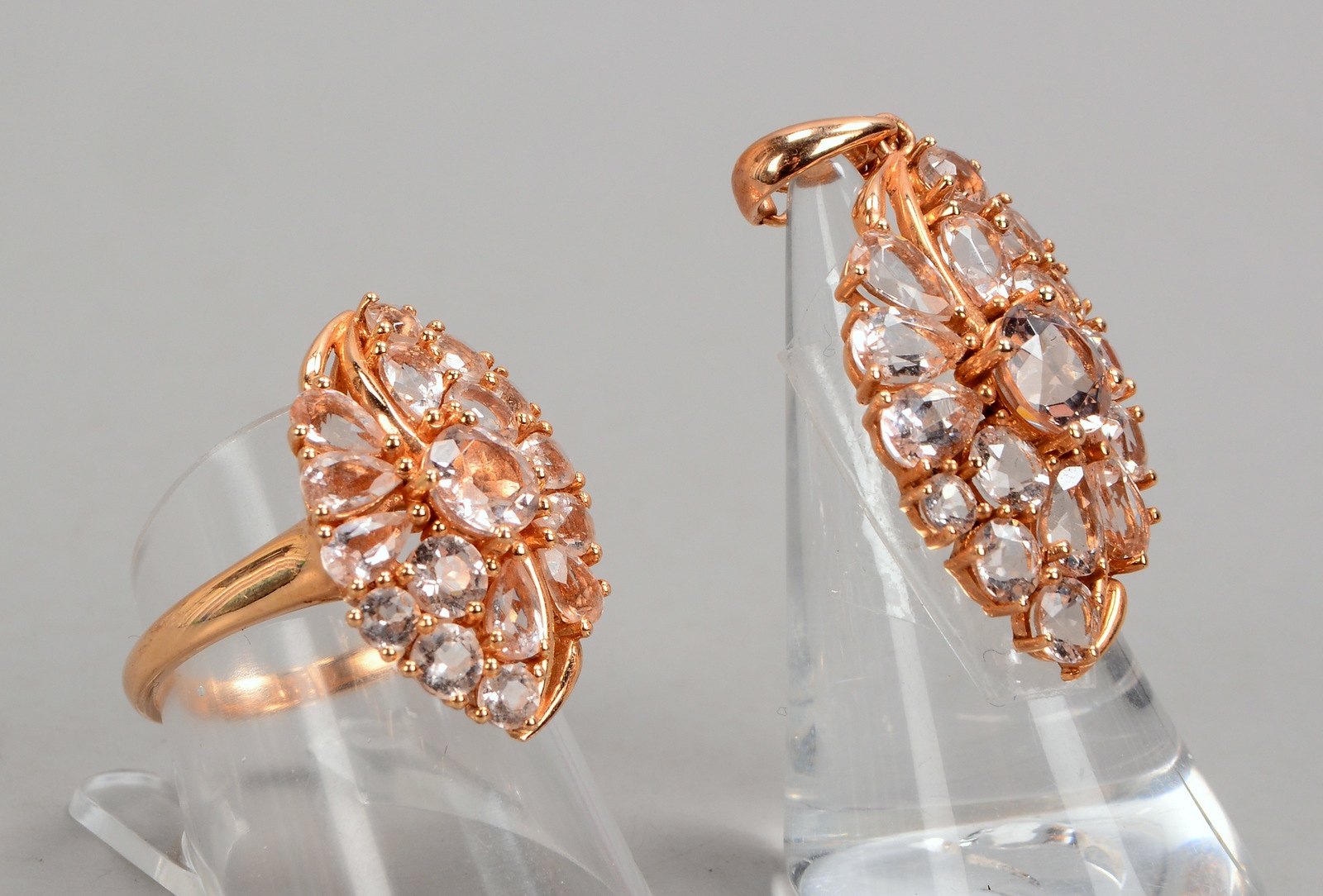 Schmuckset, 2-tlg., 585 RG, mit Morganit-Besatz: Anhänger und Ring