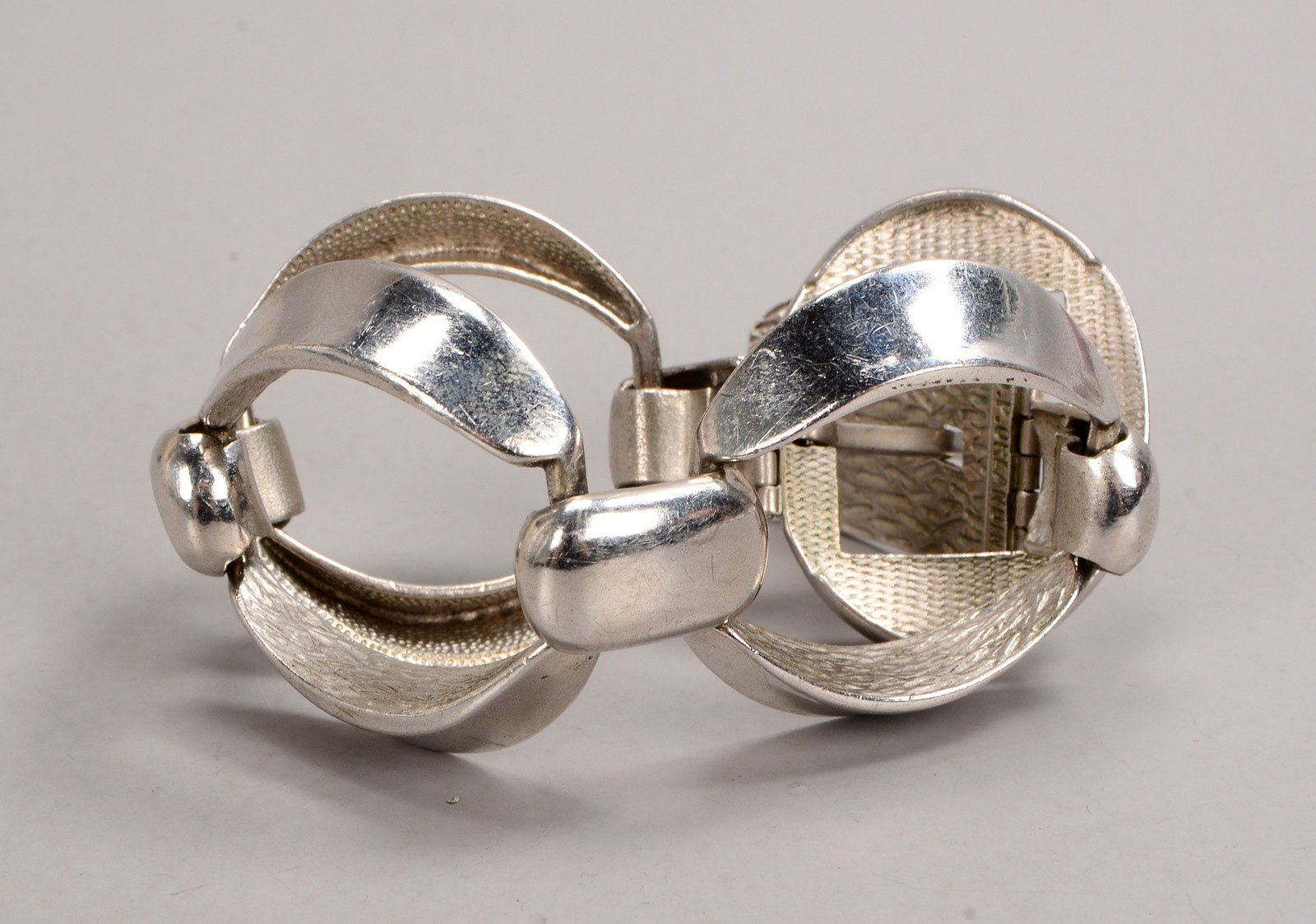 Uno A Erre/Italien, Vintage-Armband, 800 Silber (punz.), 'Gürtelschließe', sign.