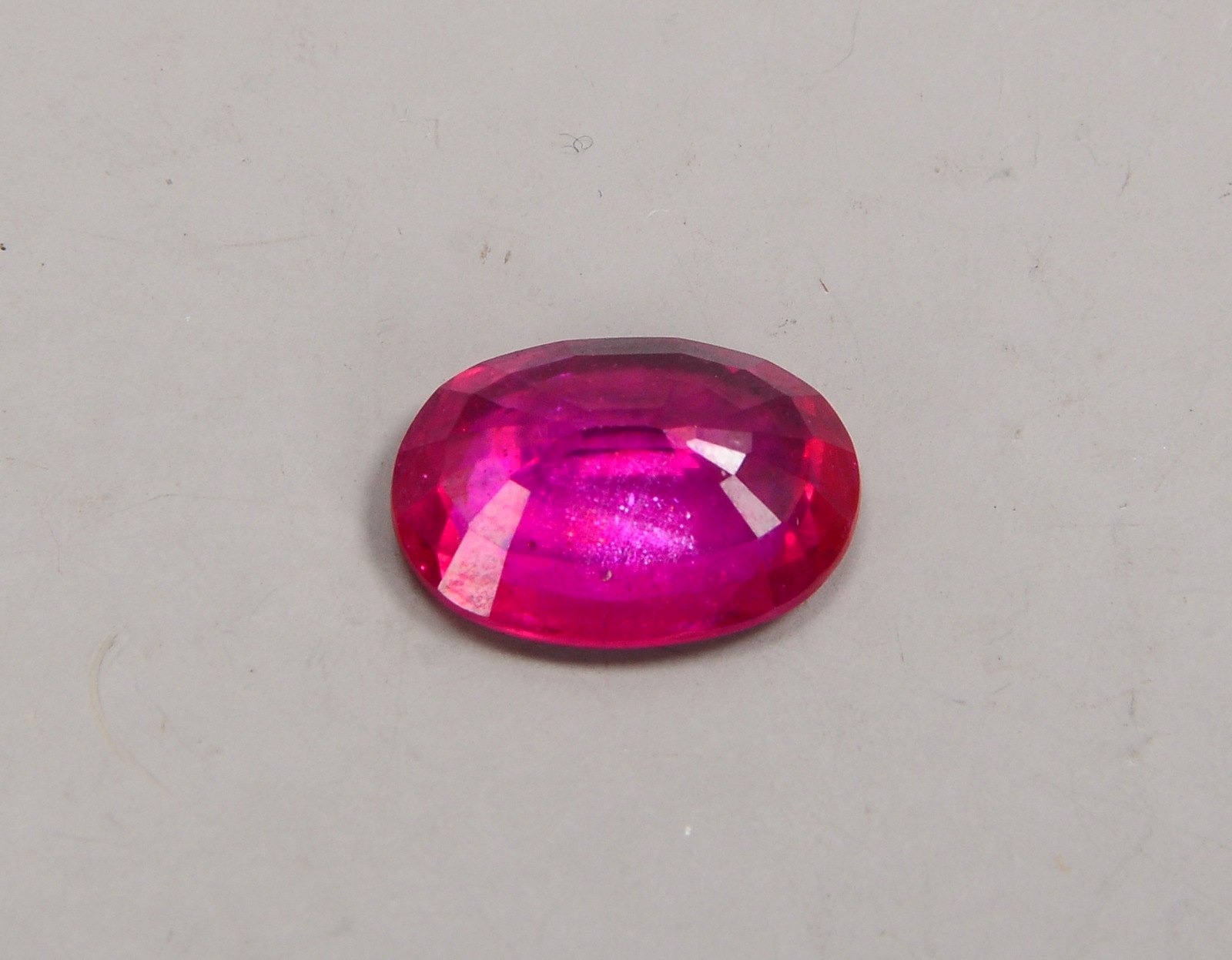 Loser Rubin (Afrika), behandelter Stein von 3,35 ct