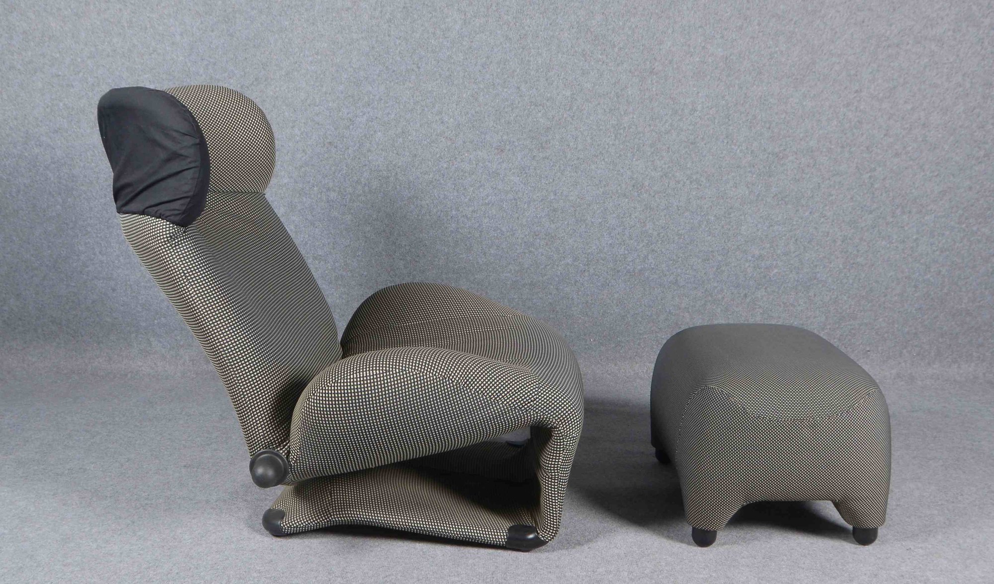 Cassina, Designer-Longchair, Modell 'Wink', Entwurf: Toshiyuki Kita