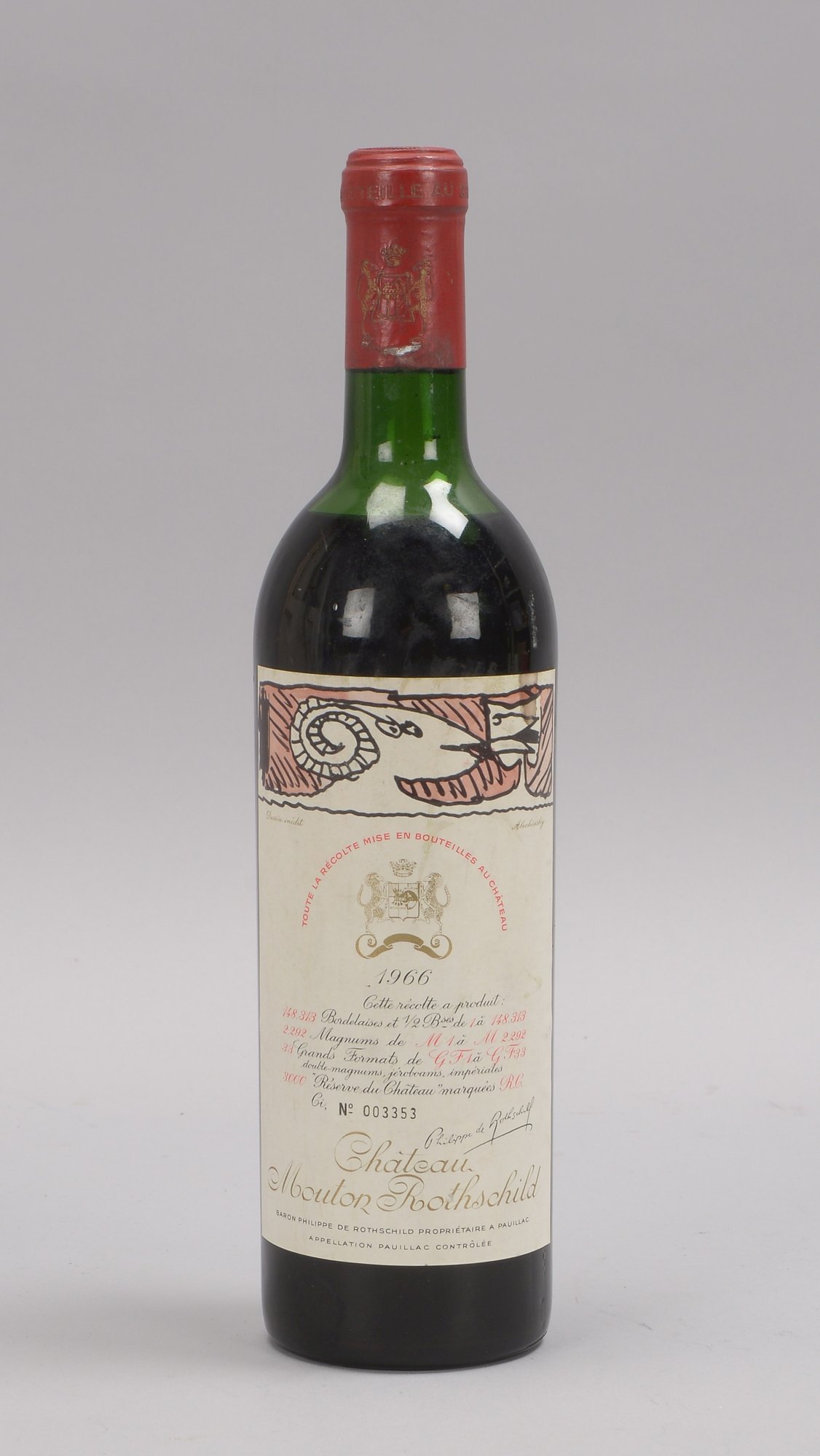 Sammler-Rotwein: Château Mouton Rothschild, 1966, 0,75 l, 'Mid Shoulder'
