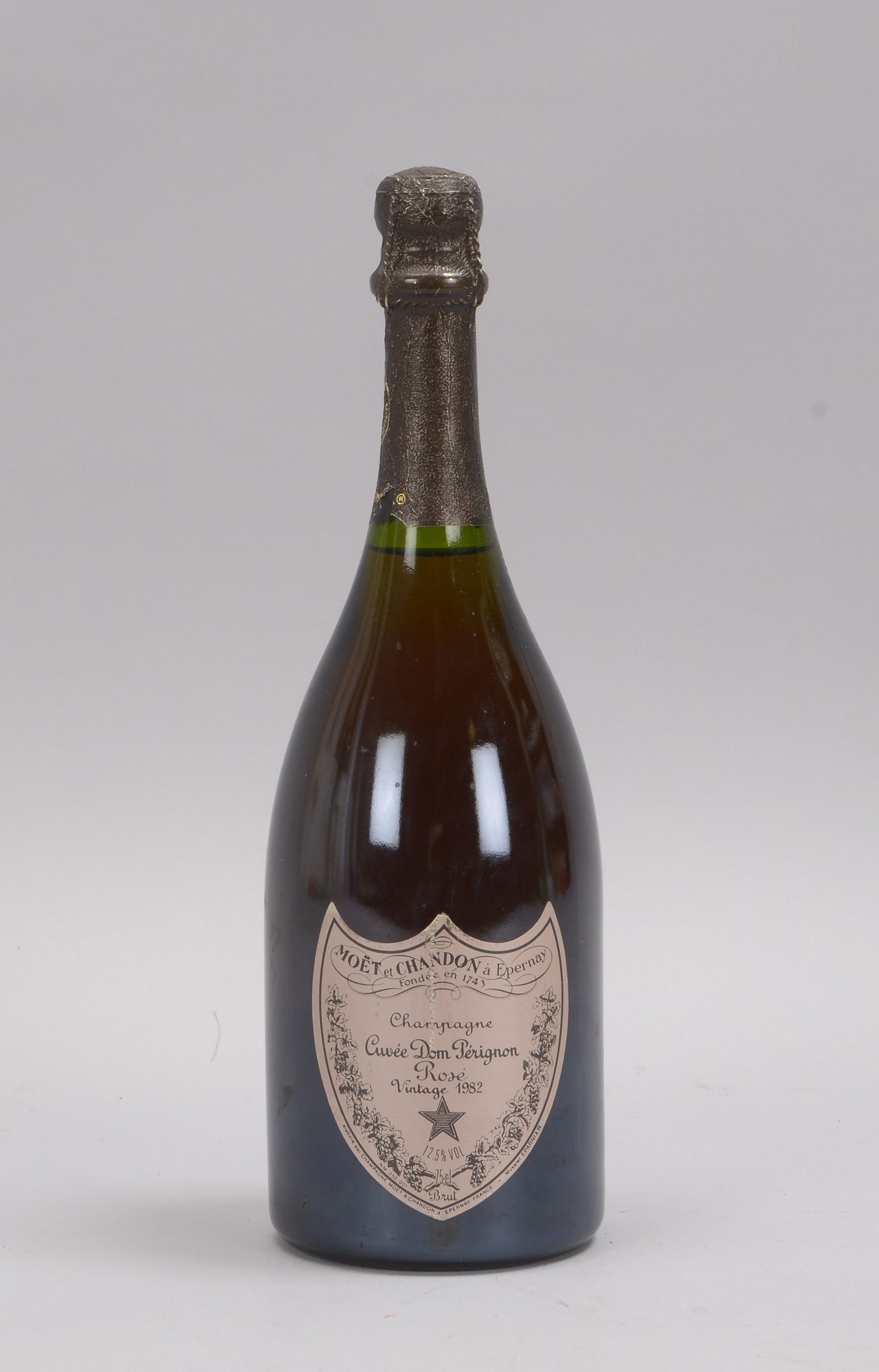 Champagner: Dom Pérignon Vintage 1982, Rosé Brut, 0,75 l, guter Füllstand