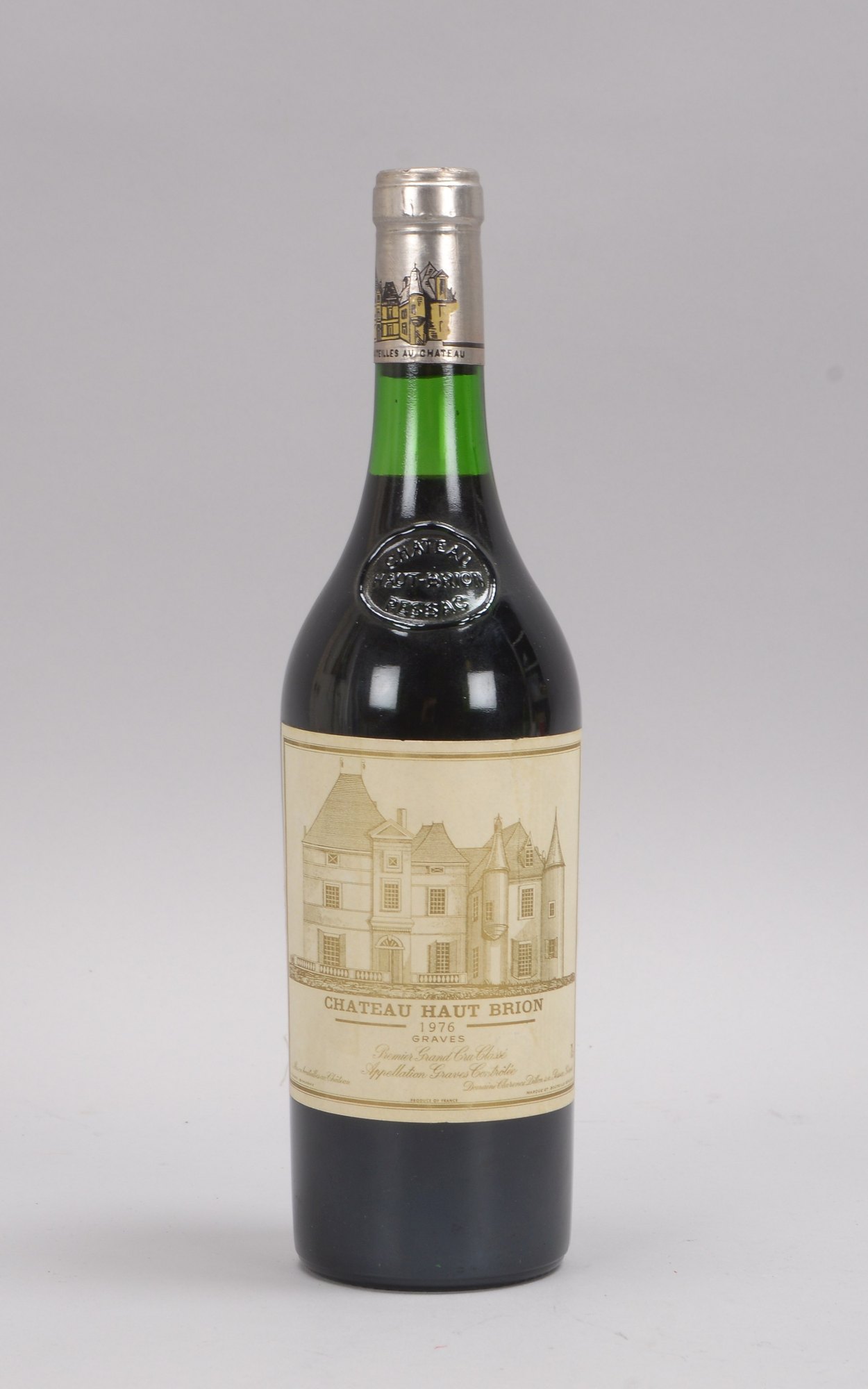 Rotwein: Château Haut-Brion, 1er Grand Cru Classé, 1976, 0,75 l, Füllstand 'Top Shoulder'