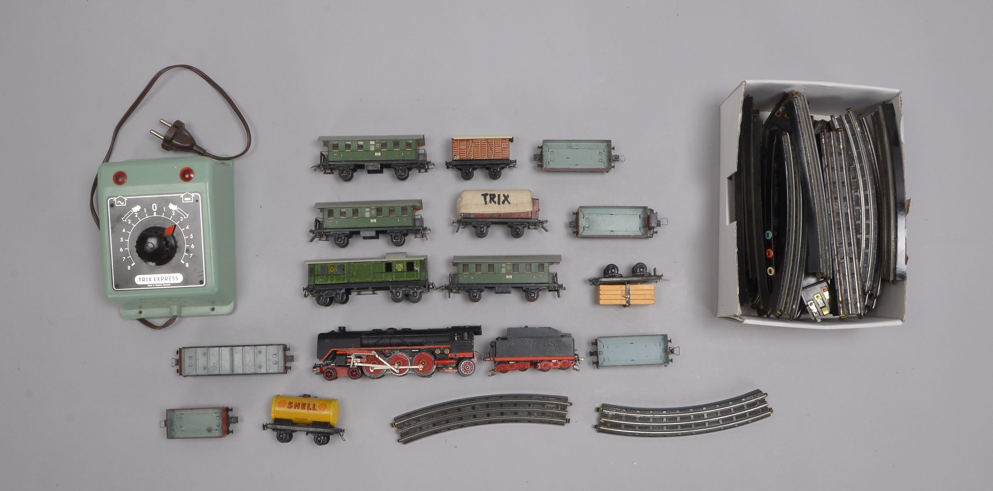 Modelleisenbahn-Konvolut (Spur 0): Trix-Express '20057', mit Tender/Waggons