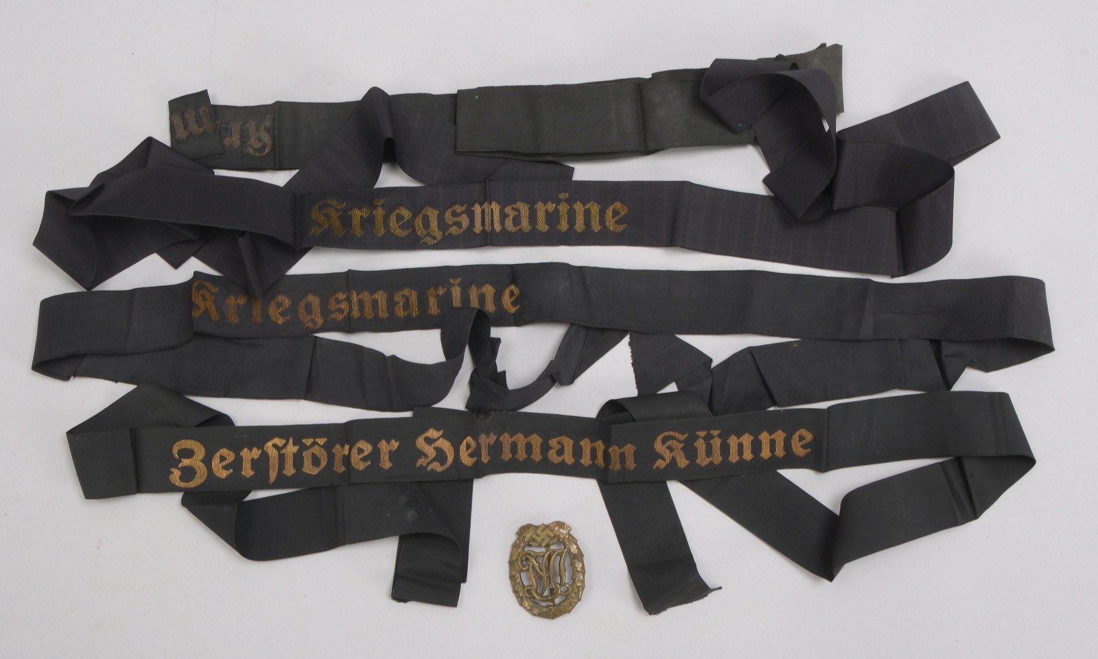 Sammler-Abzeichen (II. WK), 'Deutsches Reichssportabz.'/4x Mützenbänder