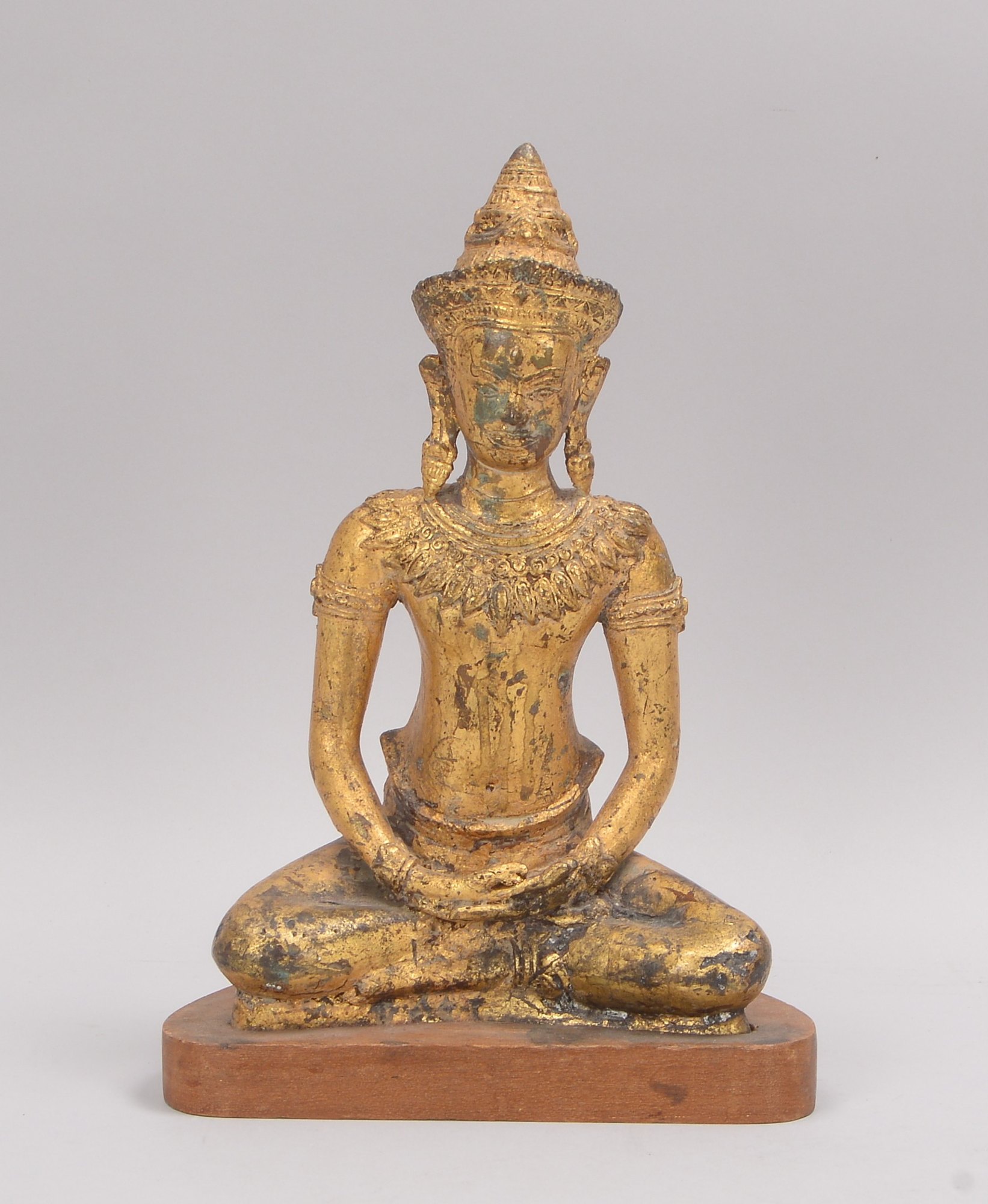 Bronzeskulptur (Bali), 'Sitzender Buddha' (Darstellung in meditierender Haltung), Figur vergoldet