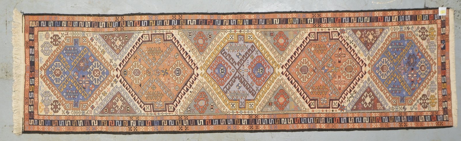 Sumakh-Galerie, mit 5x Medaillons, ringsum komplett; Maße 392 x 82 cm