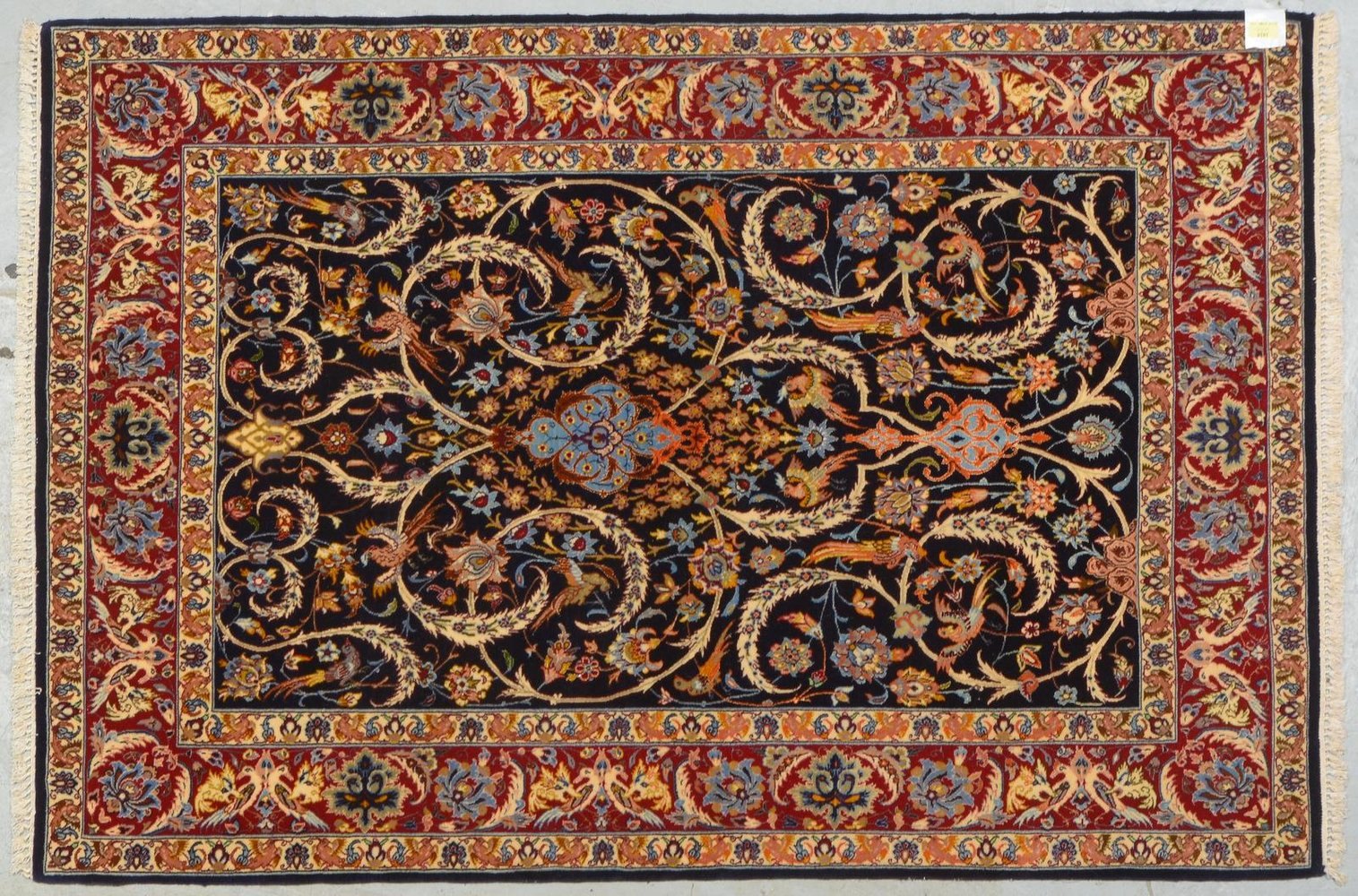 Isfahan, Seidenanteile, sehr feine Knüpfung, ringsum komplett, guter Zustand