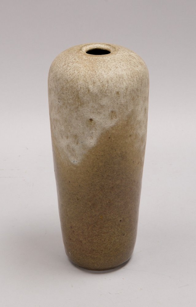 Pluquet-Ulrich, Eisabeth, Künstler-Keramikvase, im Boden sign.; Höhe 28,5 cm