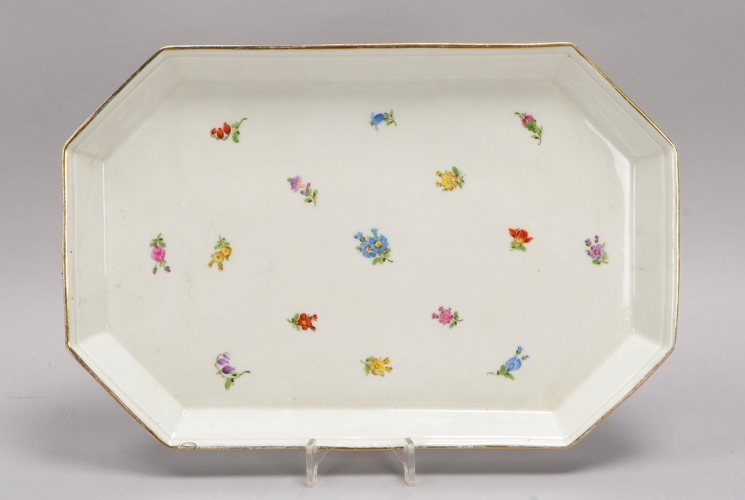Meissen (2-gestr.), Tablett, 'Streublümchen', mit Goldrand; Maße 41 x 27 cm