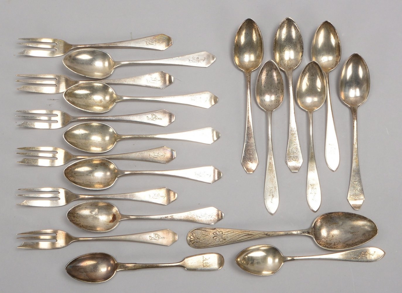 Kaffeebesteck, 800 Silber, 20-tlg.: 6x Kuchengabeln/14x Kaffeelöffel; Gew. 474 g