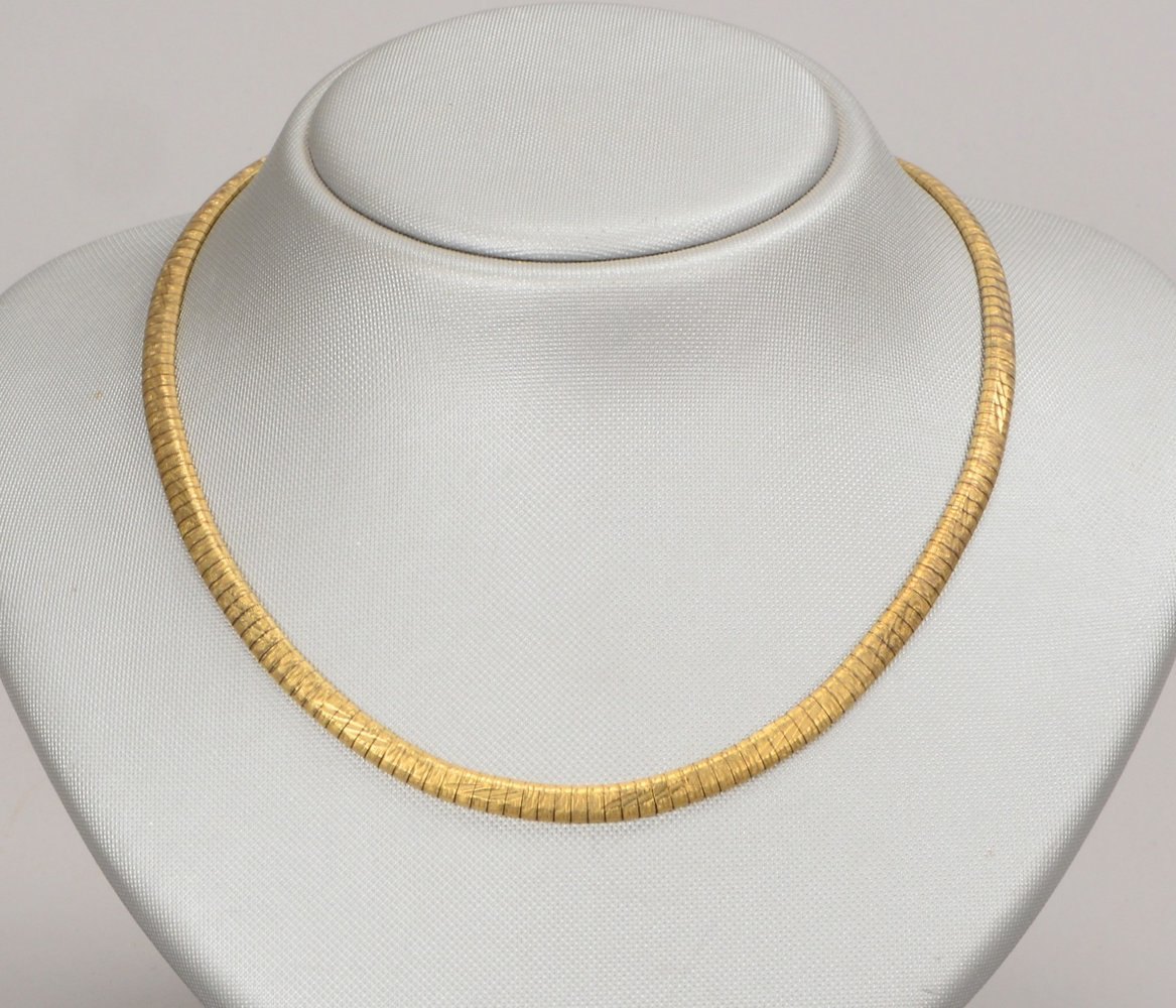 Collier, 333 GG (gest.), mit Steckschließe; Länge 41 cm, Gewicht 22,70 g