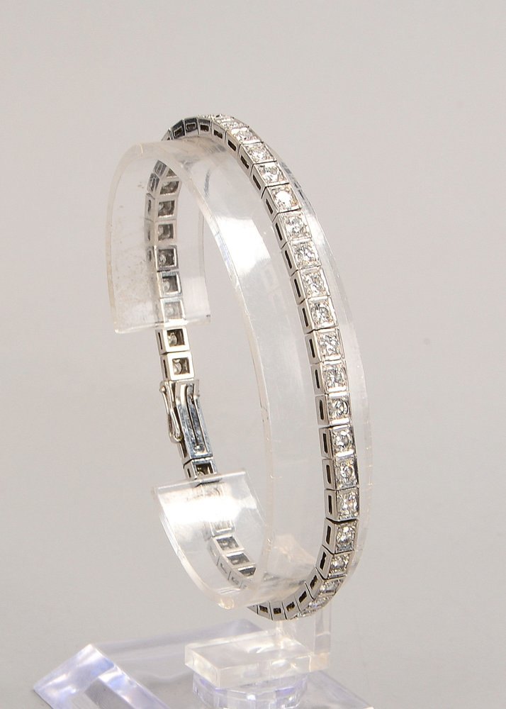 Tennisarmband, 585 WG (gest.), mit 45x Brillanten/zus. ca. 3 ct, Farbe Weiß, Vsi-si