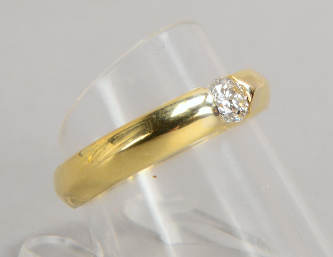 Solitärring, 585 GG, mit Brillant/0,26 ct, H-Vvs2 - Stein ersetzt; RG 56, Gew. 4,50 g