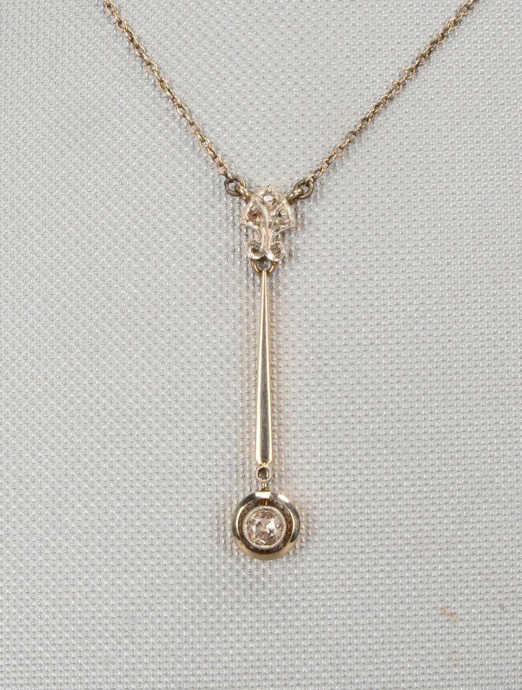 Anhänger (Art déco), 585 GG, mit Altschliff-Diamant und 4x Diamantrosen