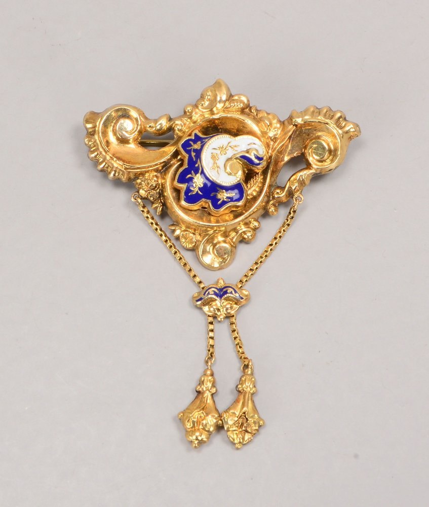 Brosche (Biedermeier), Schaumgold - partiell emailliert; Maße 4,5 x 6,5 cm