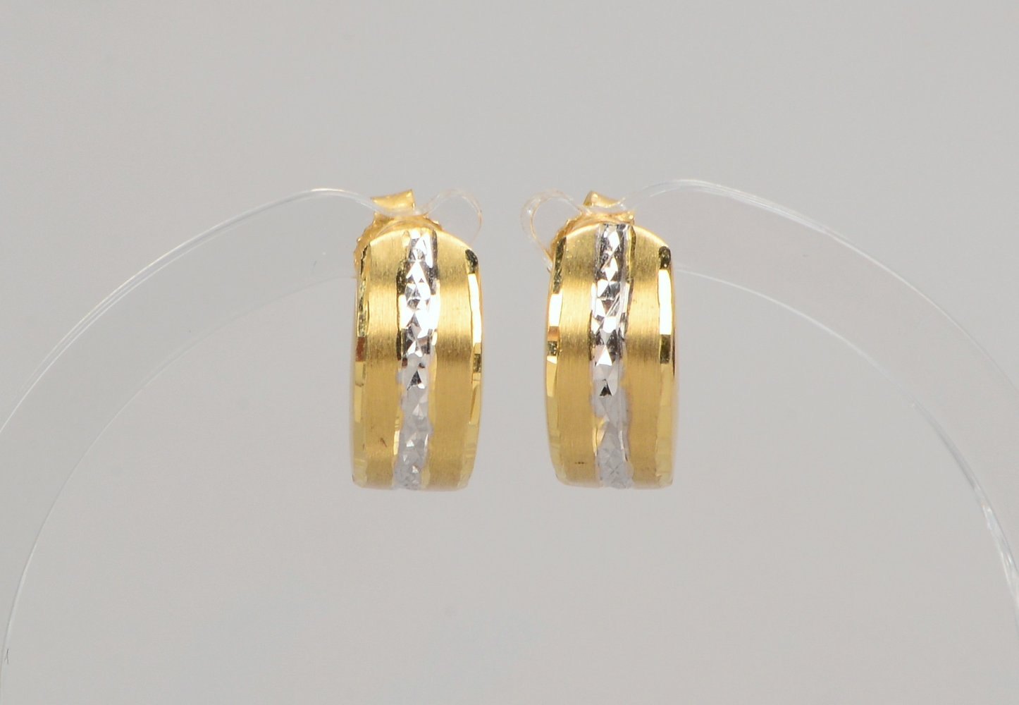 Paar Ohrstecker, 585 GG/WG (gestempelt); Maße 14 x 6 mm, Gewicht 1,30 g