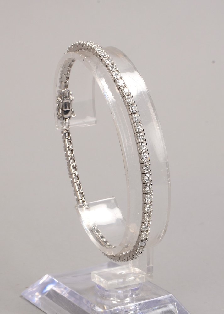 'Tennisarmband', 950 Platin, mit 59x Brillanten/3,70 ct, F/Vsi