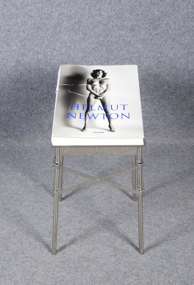 Fotokunst: Newton, Helmut, Bildband 'Baby Sumo', limit. Sonderauflage/mit Podest