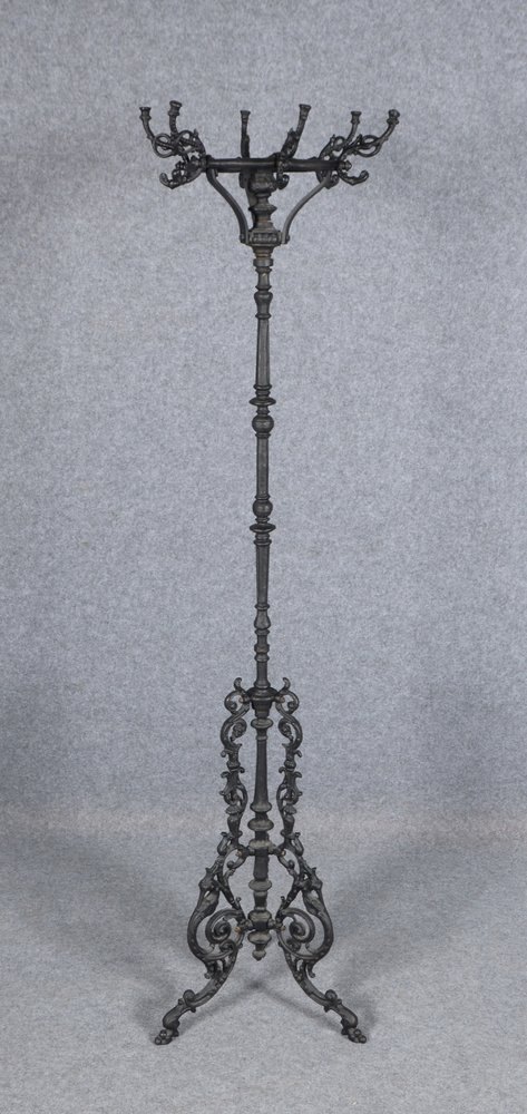 Garderobenständer, Gusseisen, schwarz gefasst, mit 6x Haken; Höhe 170 cm, Ø 44 cm