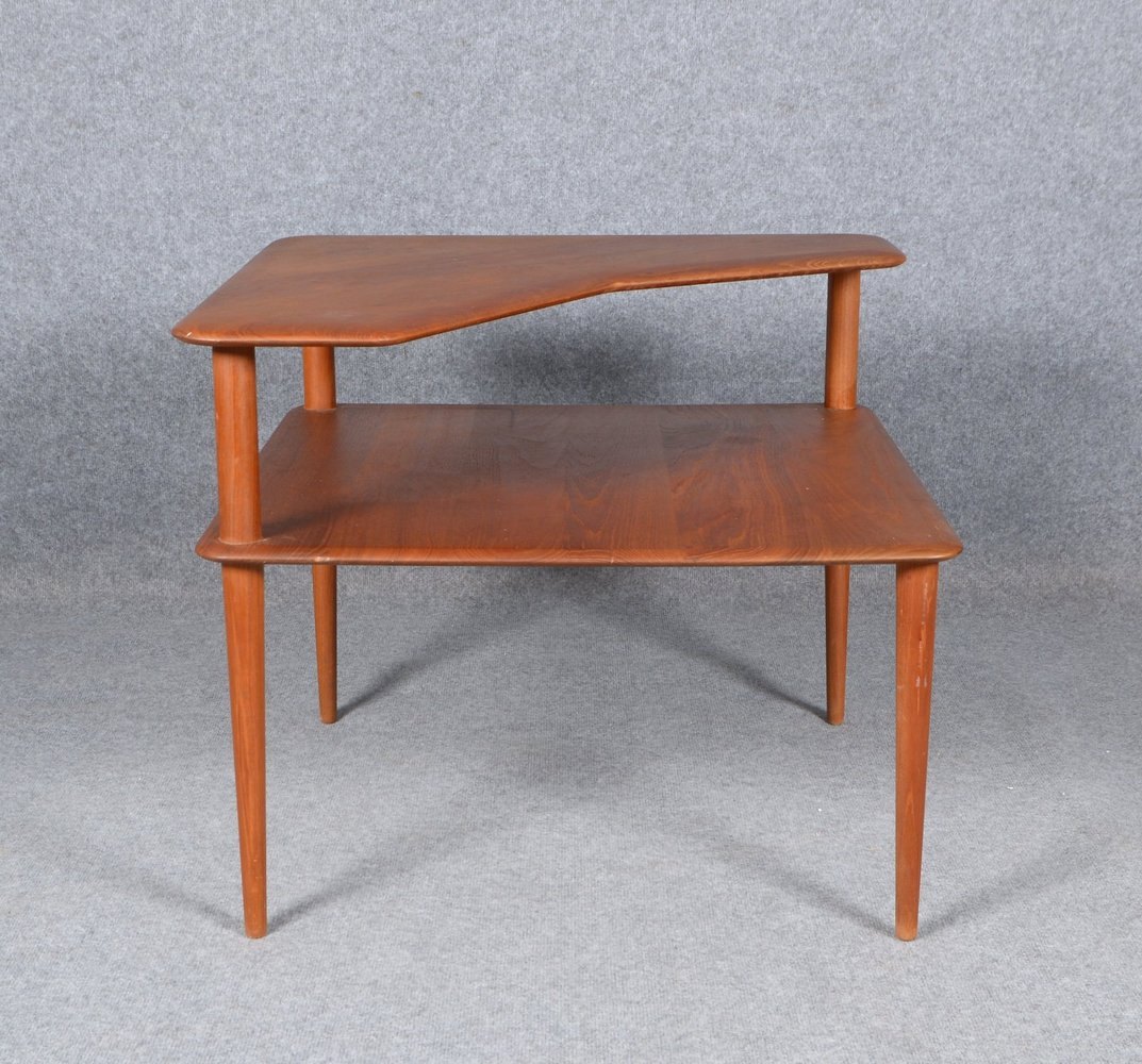 France & Søn/Dänemark, Designer-Ecktisch, mit 2 Ebenen; Maße 63 x 74 x 74 cm