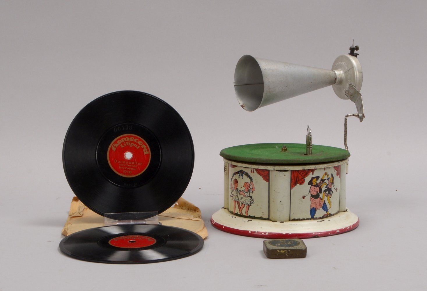 Kinder-/Spielzeug-Grammofon (1920er Jahre), 'Bing', mit Trichter, Schlüsselaufzug