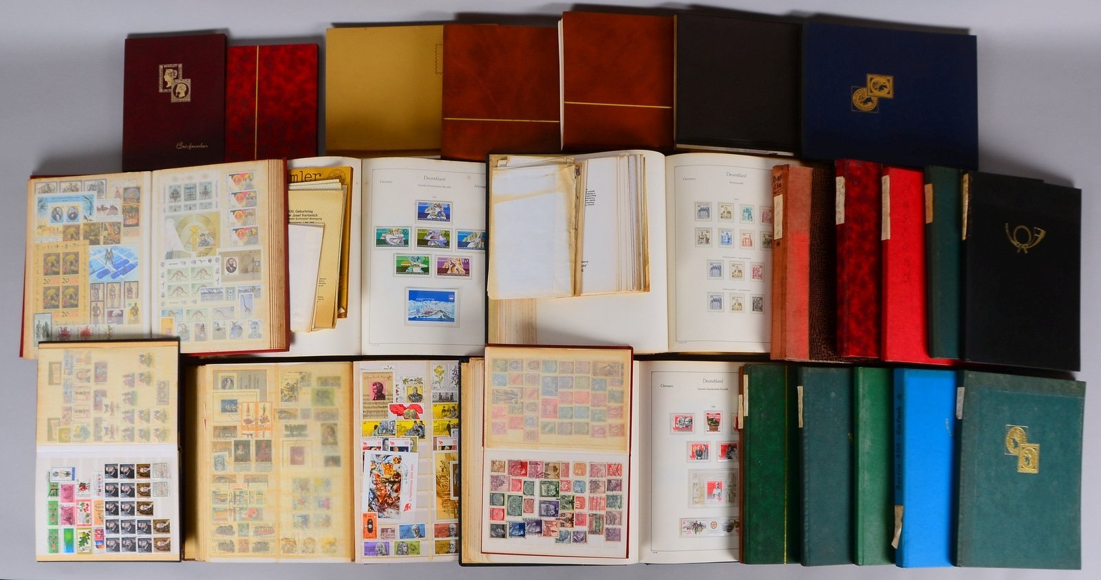 Umfangreiche Briefmarkensammlung, 'BRD'/'Alle Welt', div. Alben/Steckbücher