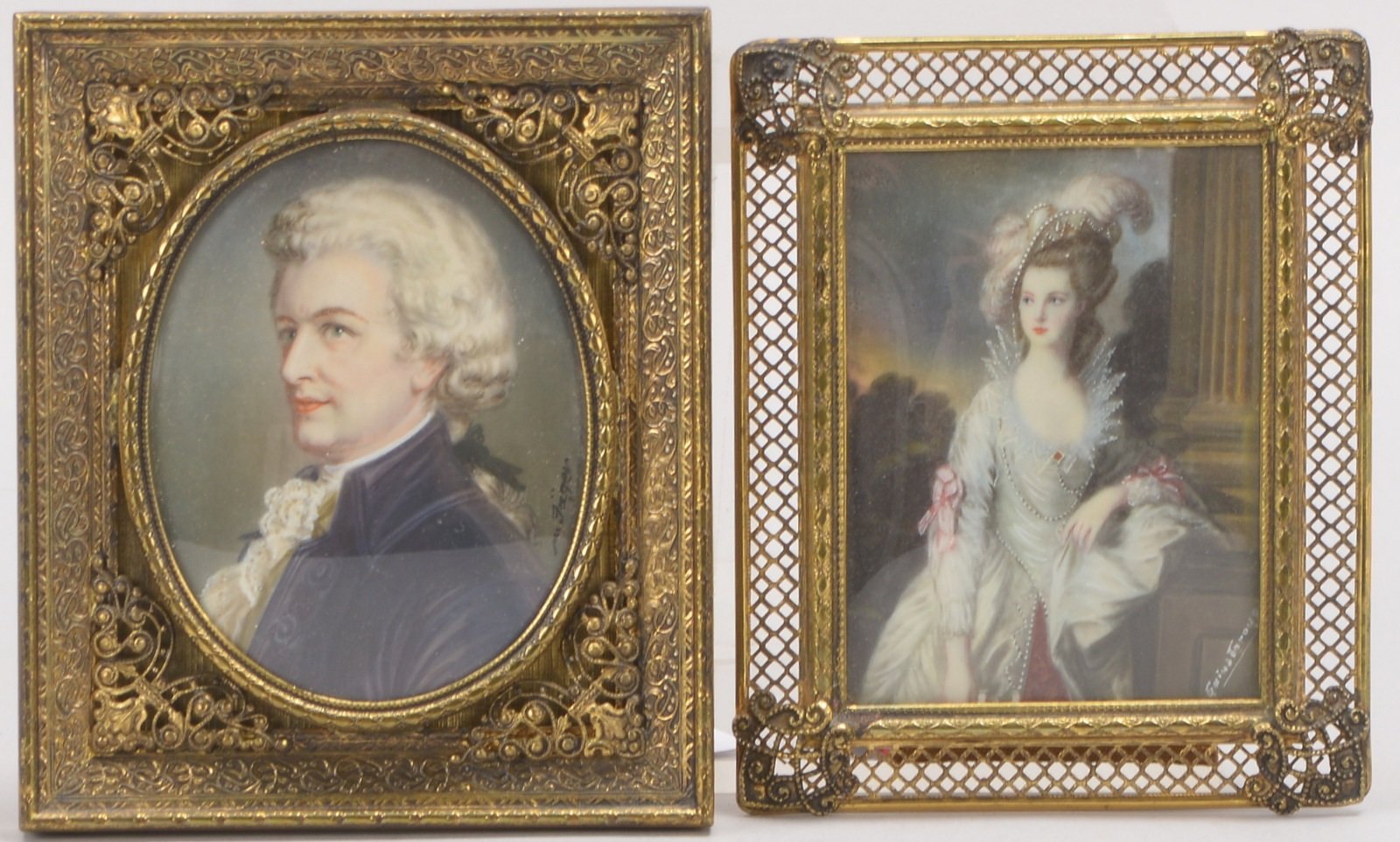 2 Miniaturmalereien, 'Portraits', jeweils signiert, im verglasten Messingrahmen
