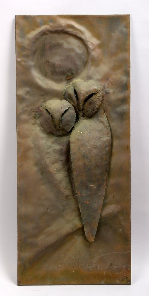 Wandrelief, 'Eulenpaar', Kupfer, monogr. 'WB'(? - ligiert); Maße 90 x 38 cm